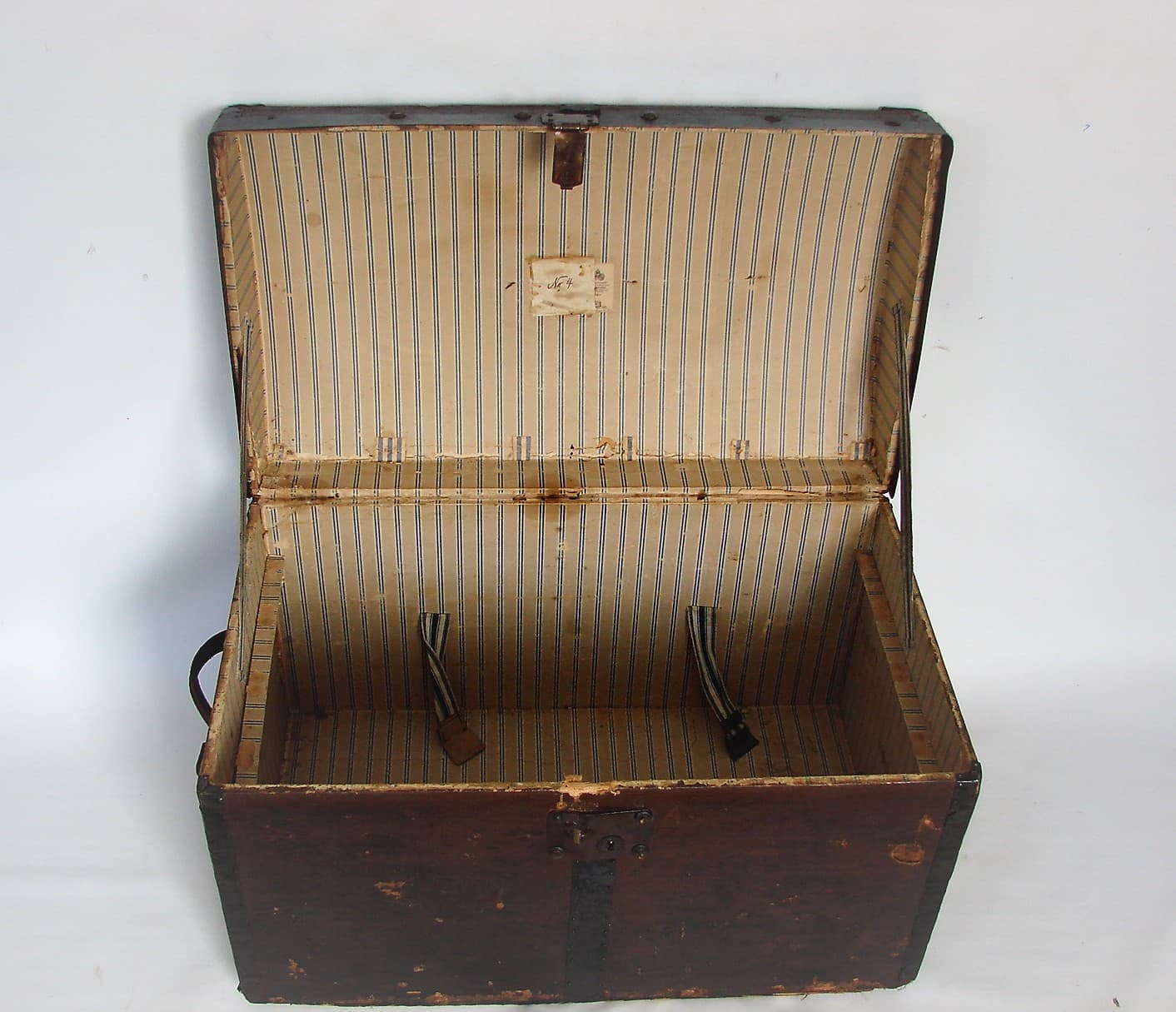 Kufer podróżny, brązowy, drewno metal, XIX w. - 227575