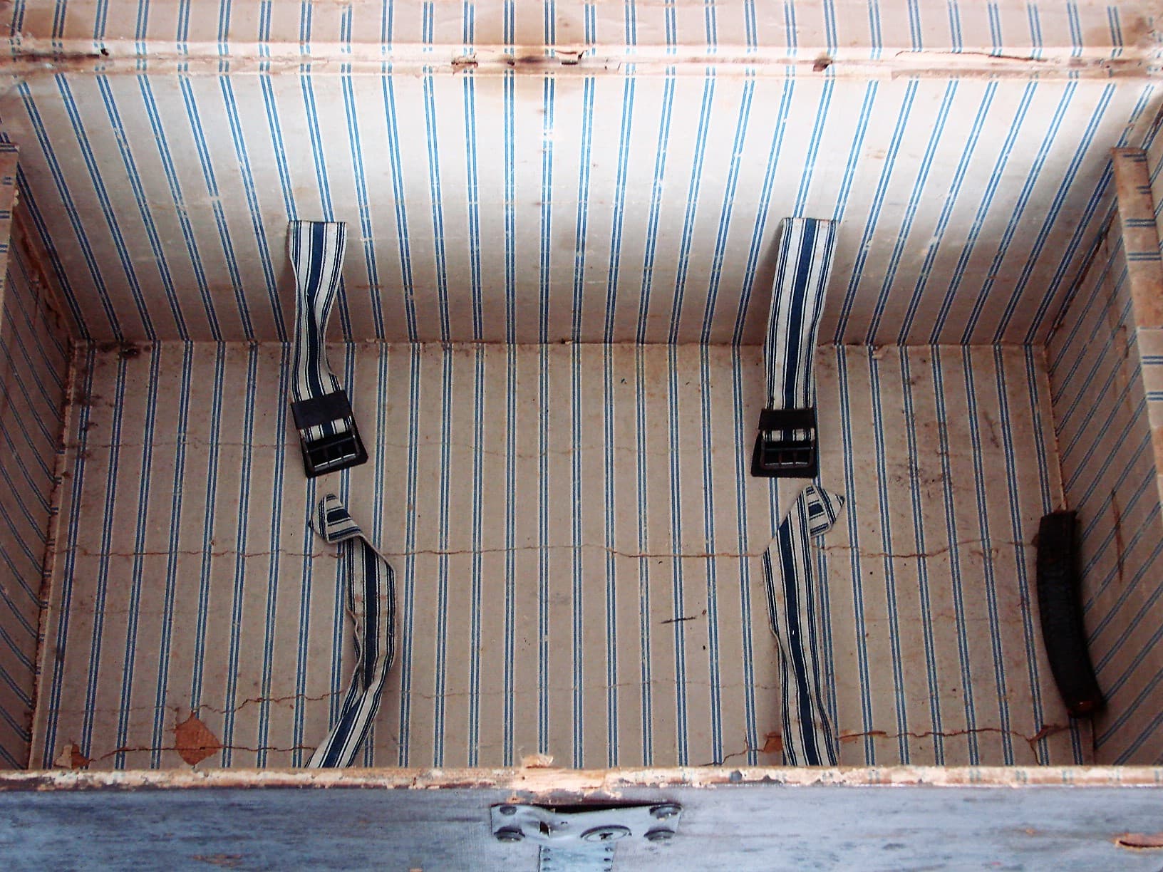 Kufer podróżny, brązowy, drewno metal, XIX w. - 227577