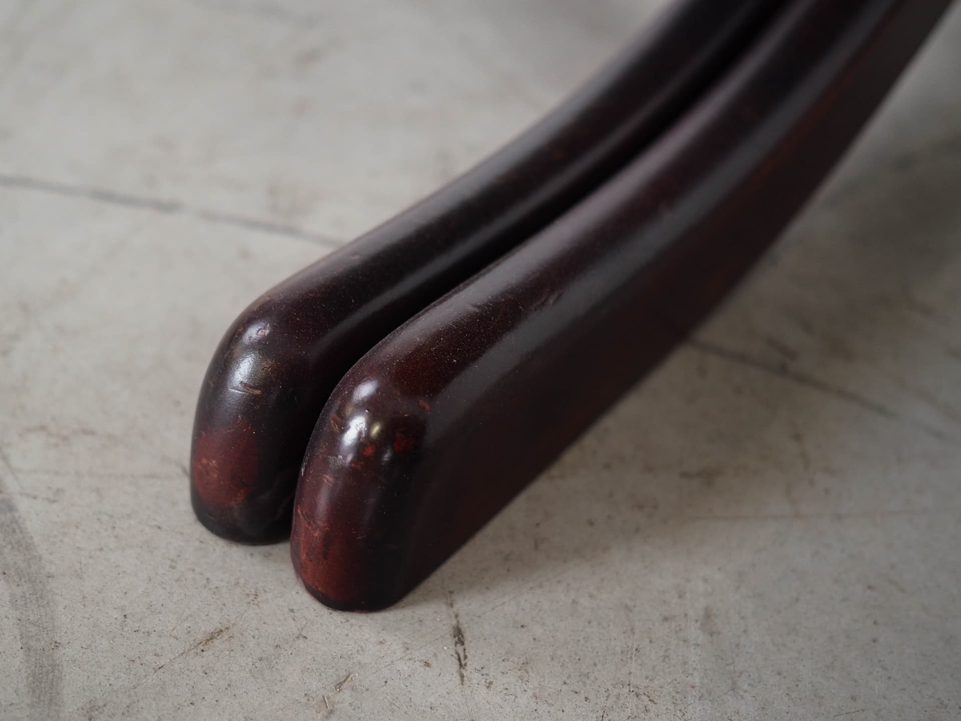 Round dining table, mahogany, Denmark, 1970s. - 227740