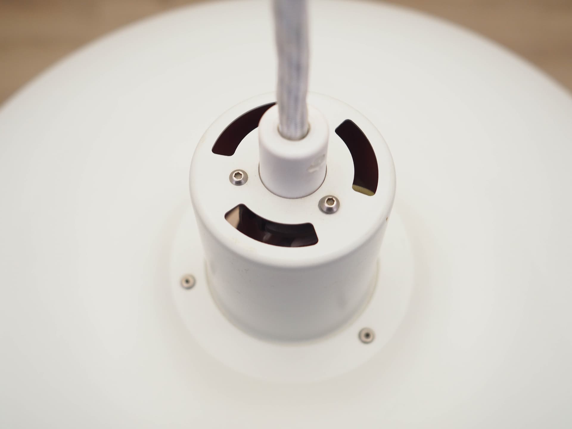 Lampa wisząca PH 4/3, biały, metal, proj. P. Henningsen, Louis Poulsen, Dania, lata 60. - 227766