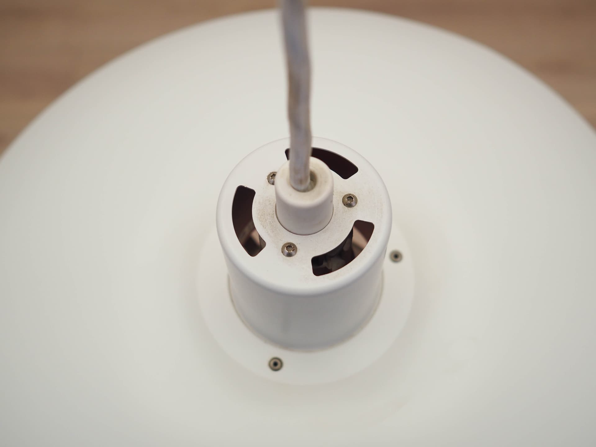 Lampa wisząca PH 4/3, biały, metal, proj. P. Henningsen, Louis Poulsen, Dania, lata 60. - 227774