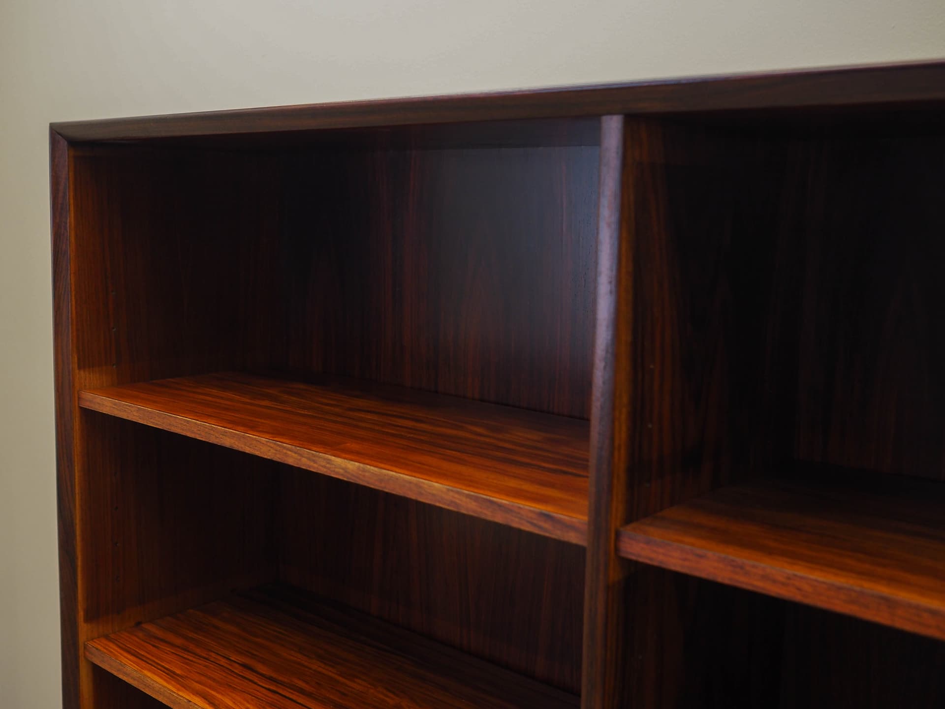 Bookcase, brown rosewood, Hundevad&Co., Denmark, 1970s. - 227797