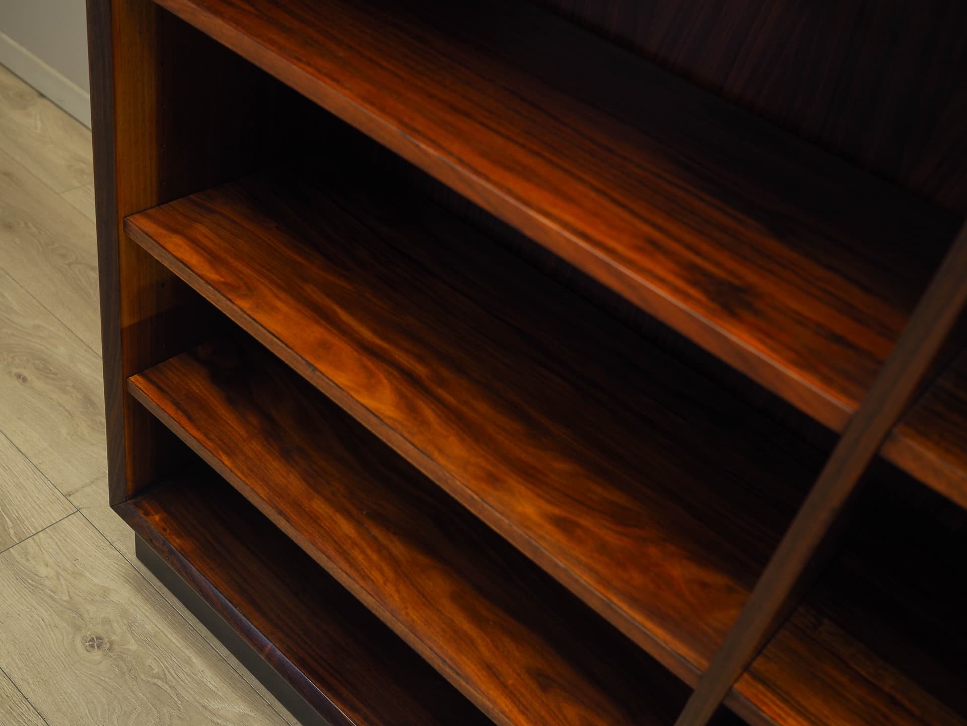 Bookcase, brown rosewood, Hundevad&Co., Denmark, 1970s. - 227803