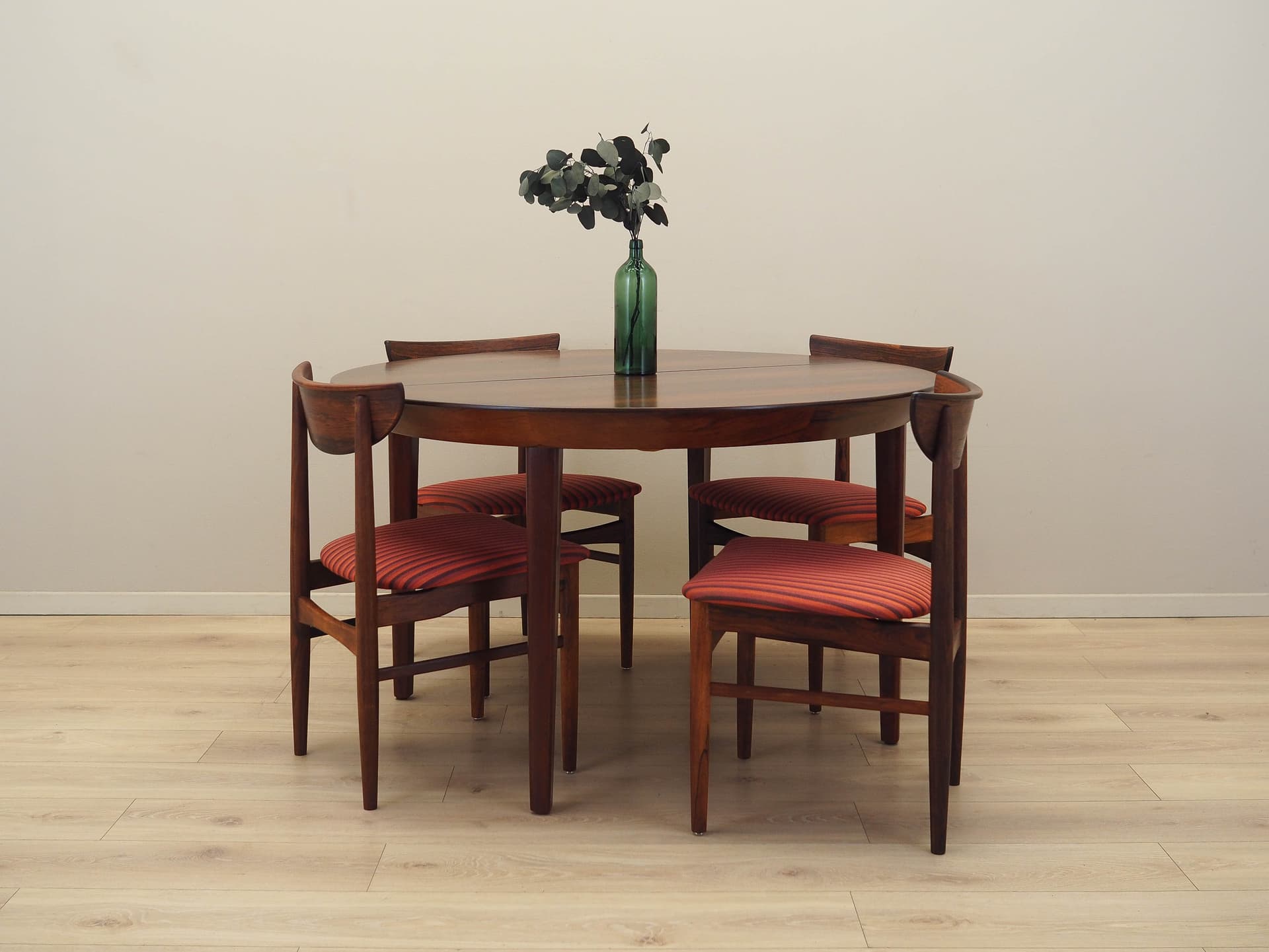 Set of six chairs, multicolor rosewood, Skovby Møbelfabrik, Denmark, 1970s. - 227916