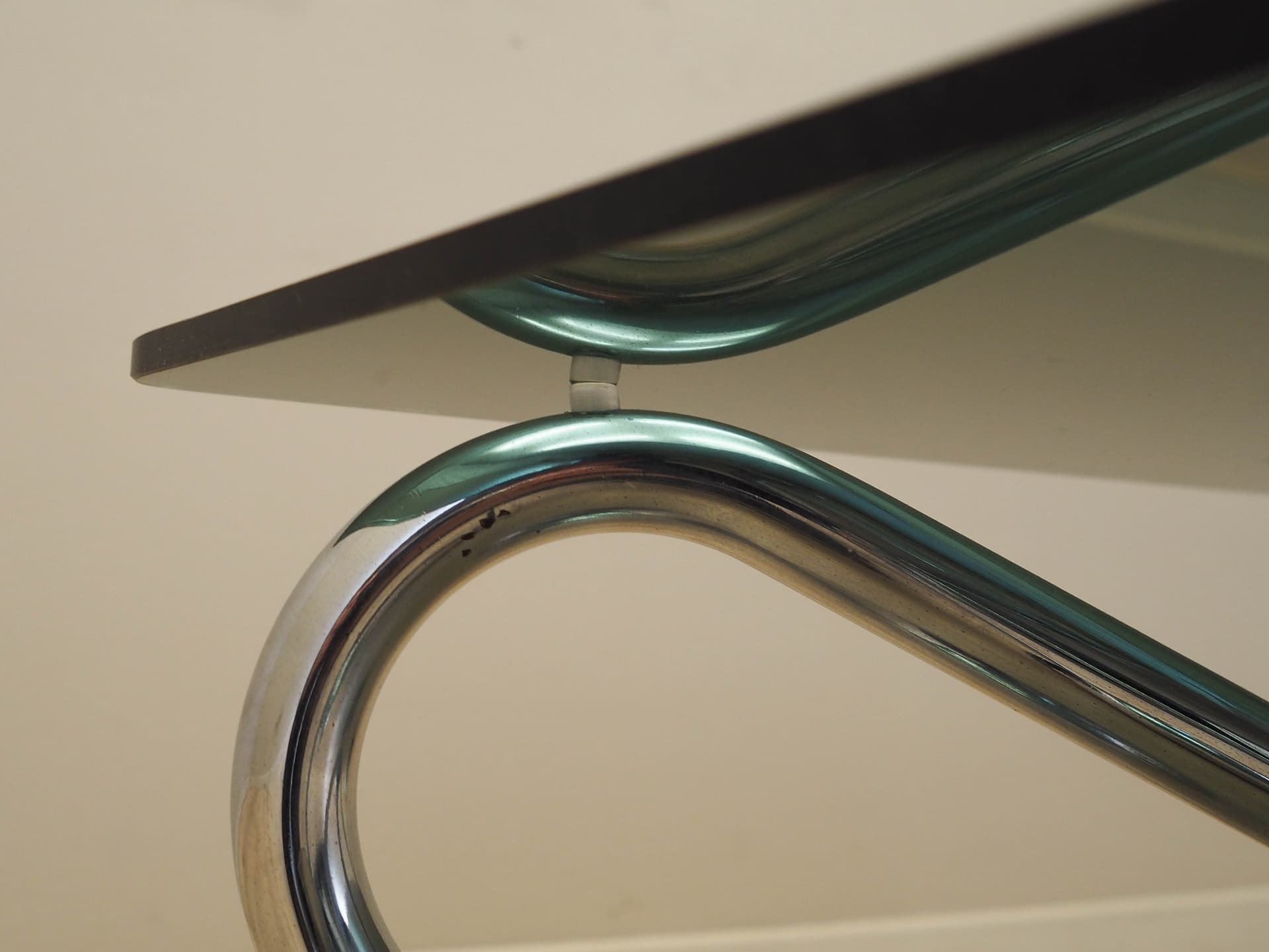 Stolik kawowy Space Age, szkło przyciemniane, chrom srebrny, Włochy, lata 70. - 227970