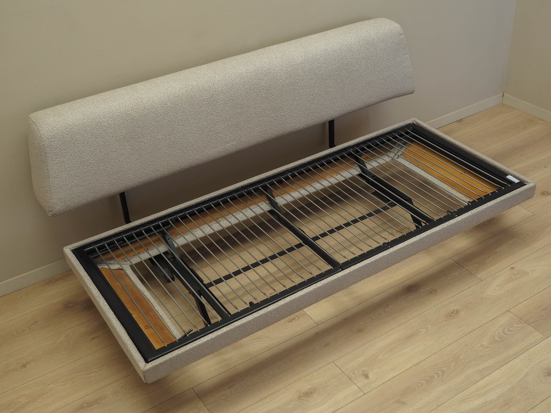 Sofa daybed, beige fabric, black metal, Italy, 1970s. - 227995