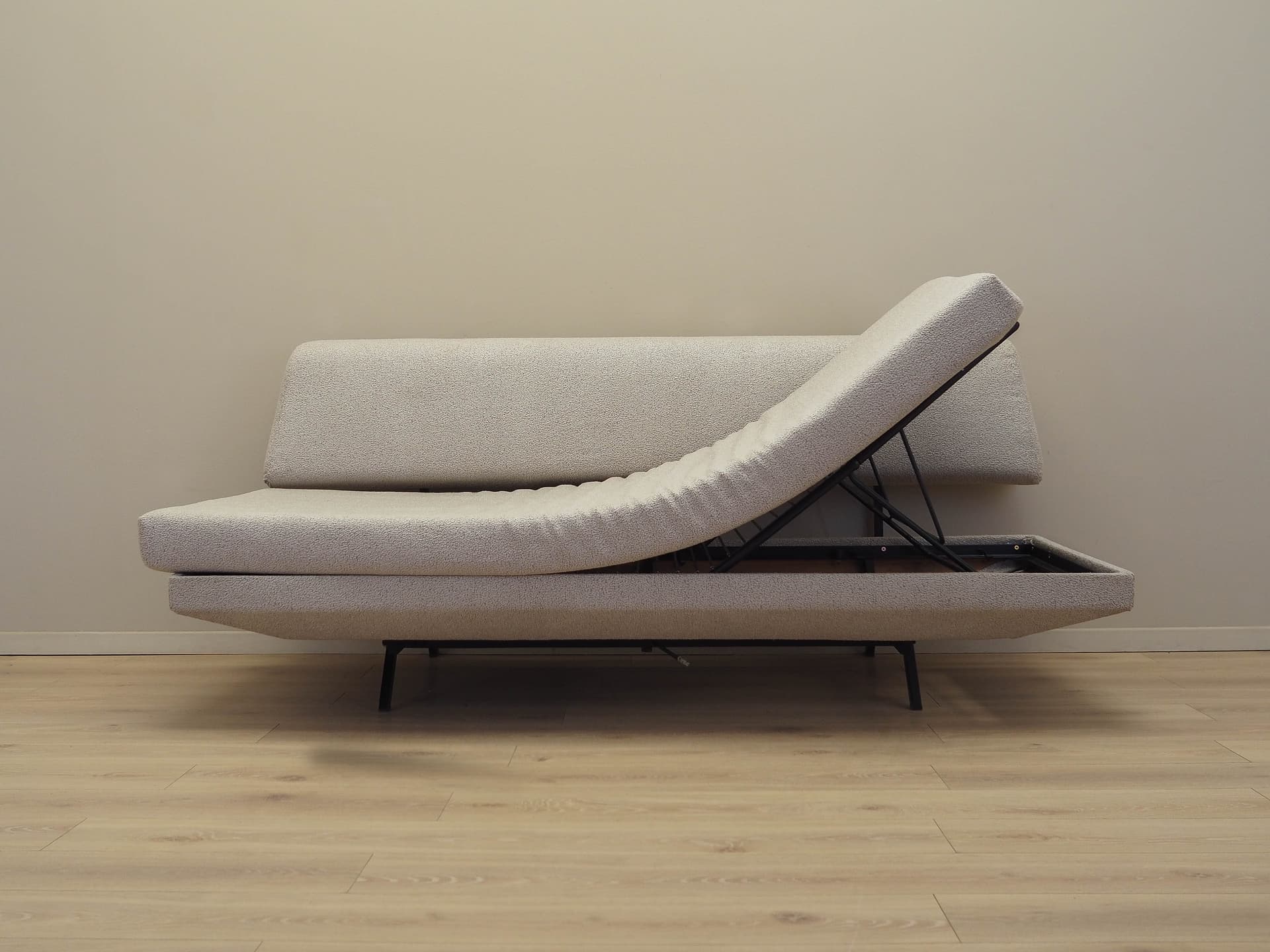 Sofa daybed, beige fabric, black metal, Italy, 1970s. - 227993