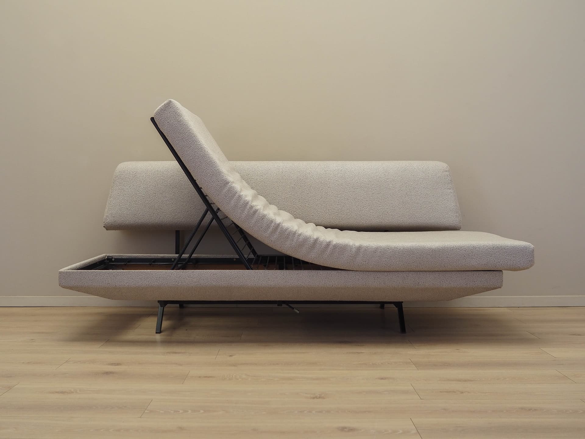 Sofa daybed, beige fabric, black metal, Italy, 1970s. - 227994