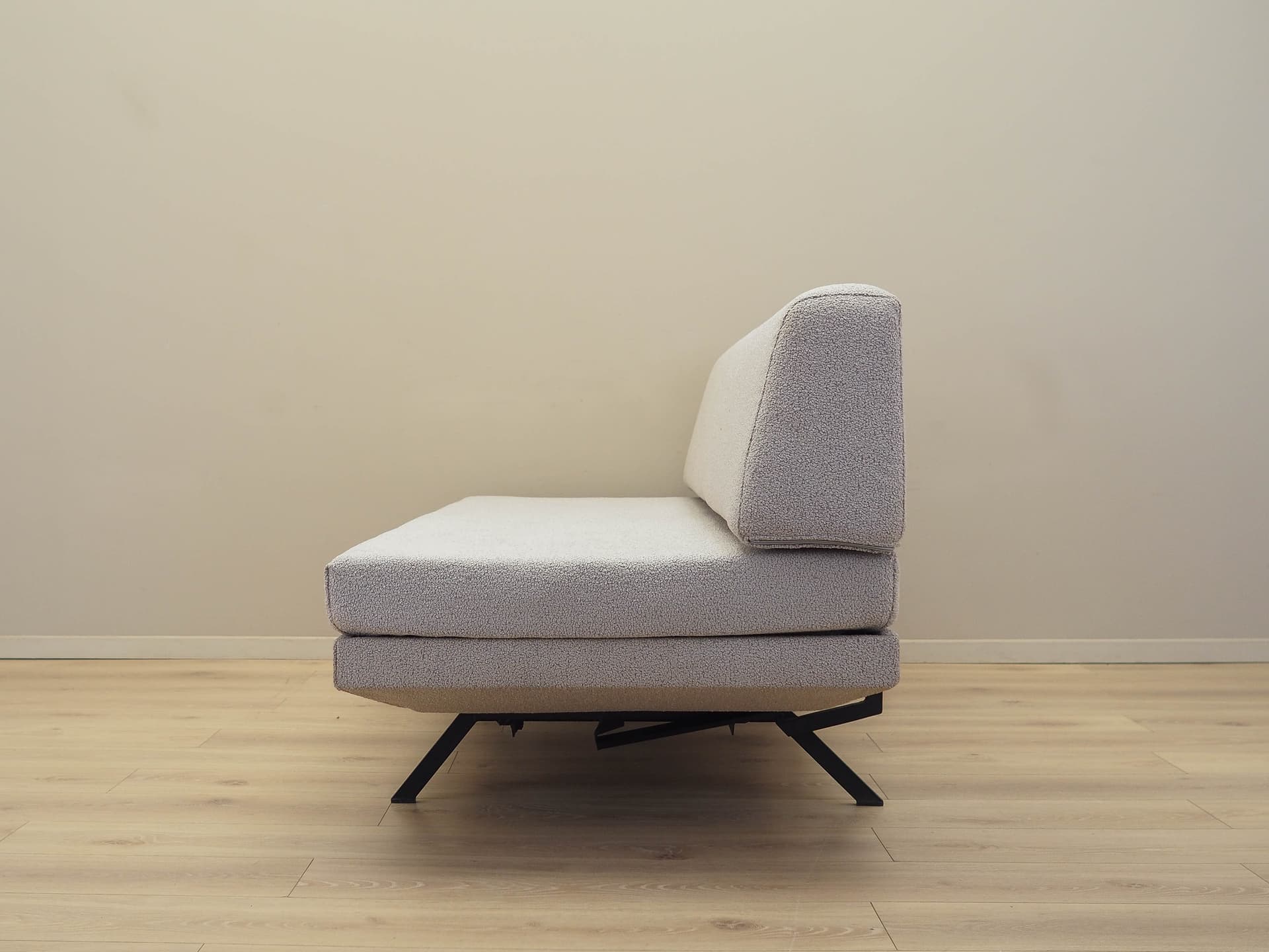 Sofa daybed, beige fabric, black metal, Italy, 1970s. - 227989