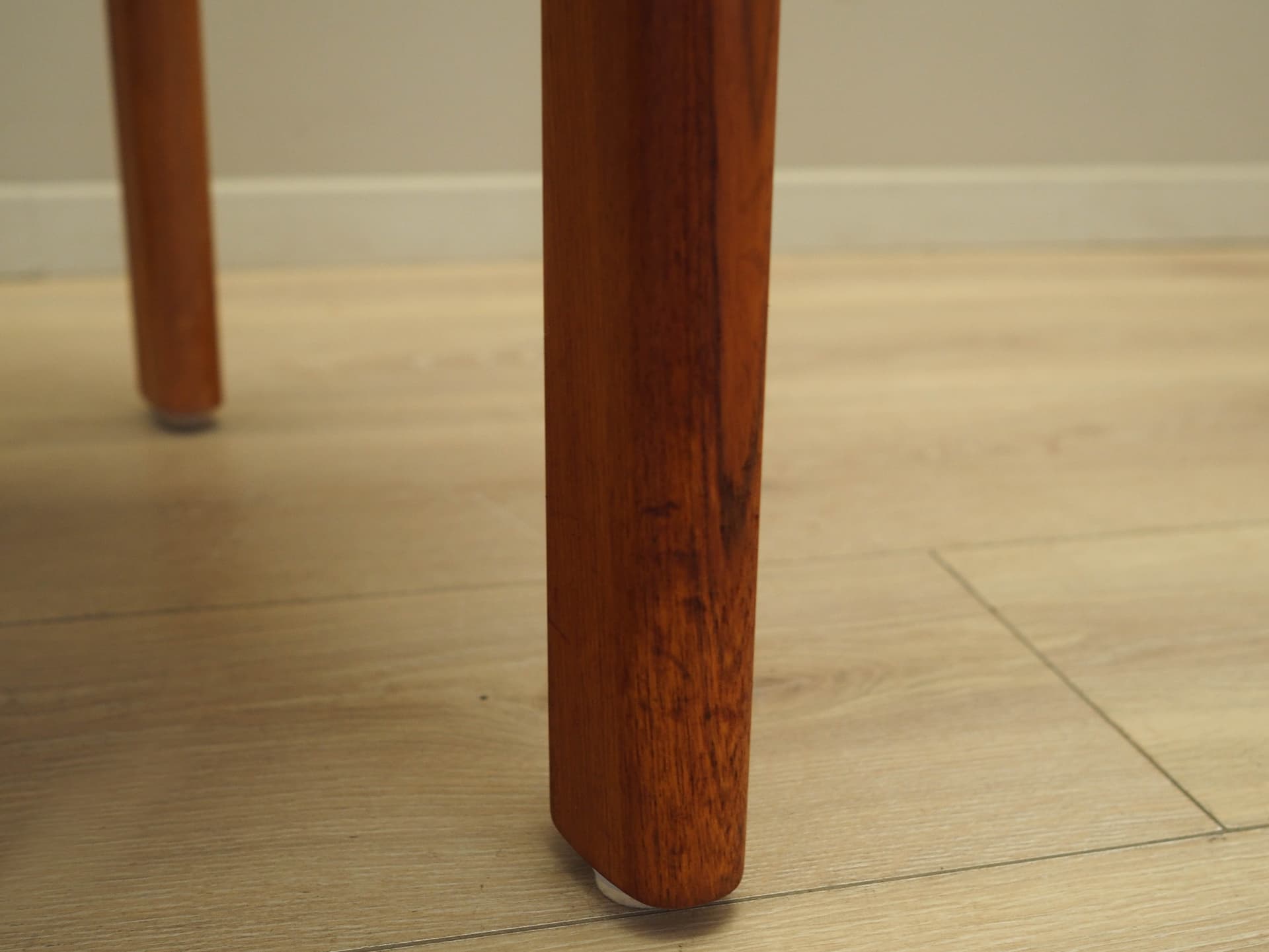 Komplet czterech krzeseł, teak brązowy, proj. N. Koefoed, Glostrup Møbelfabrik, Dania, lata 60. - 228197