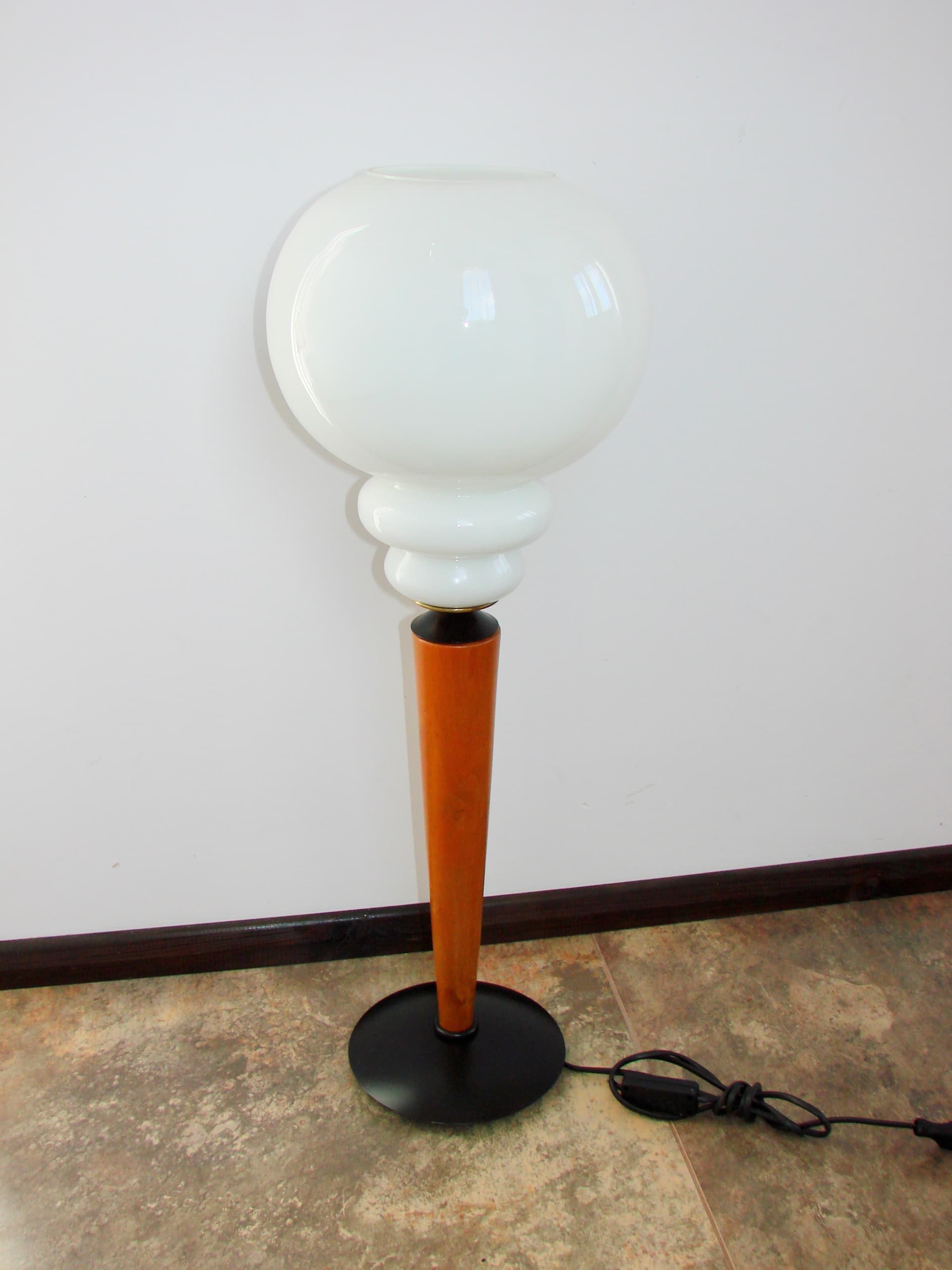 Lampa stołowa modern, szkło białe, drewno, metal, lata 70. - 228261