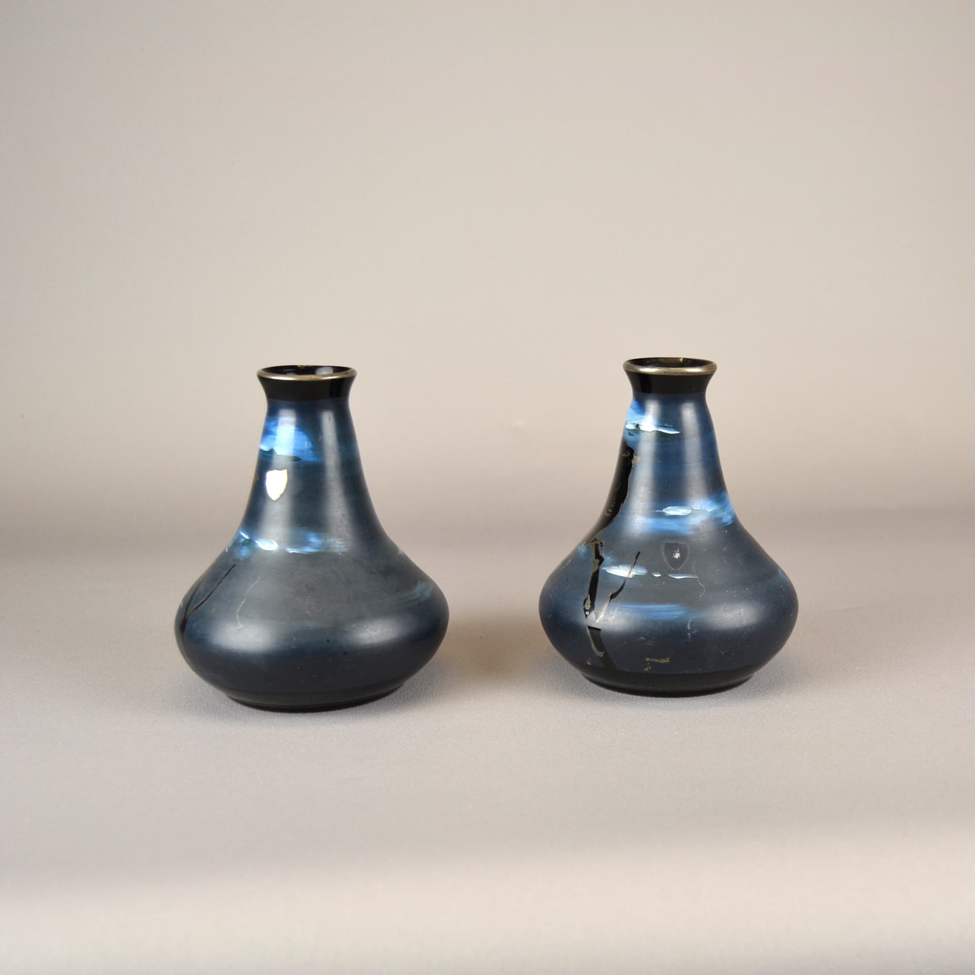 Wazon art déco, niebieski, szkło, Szwecja, początek XX w. - 29859