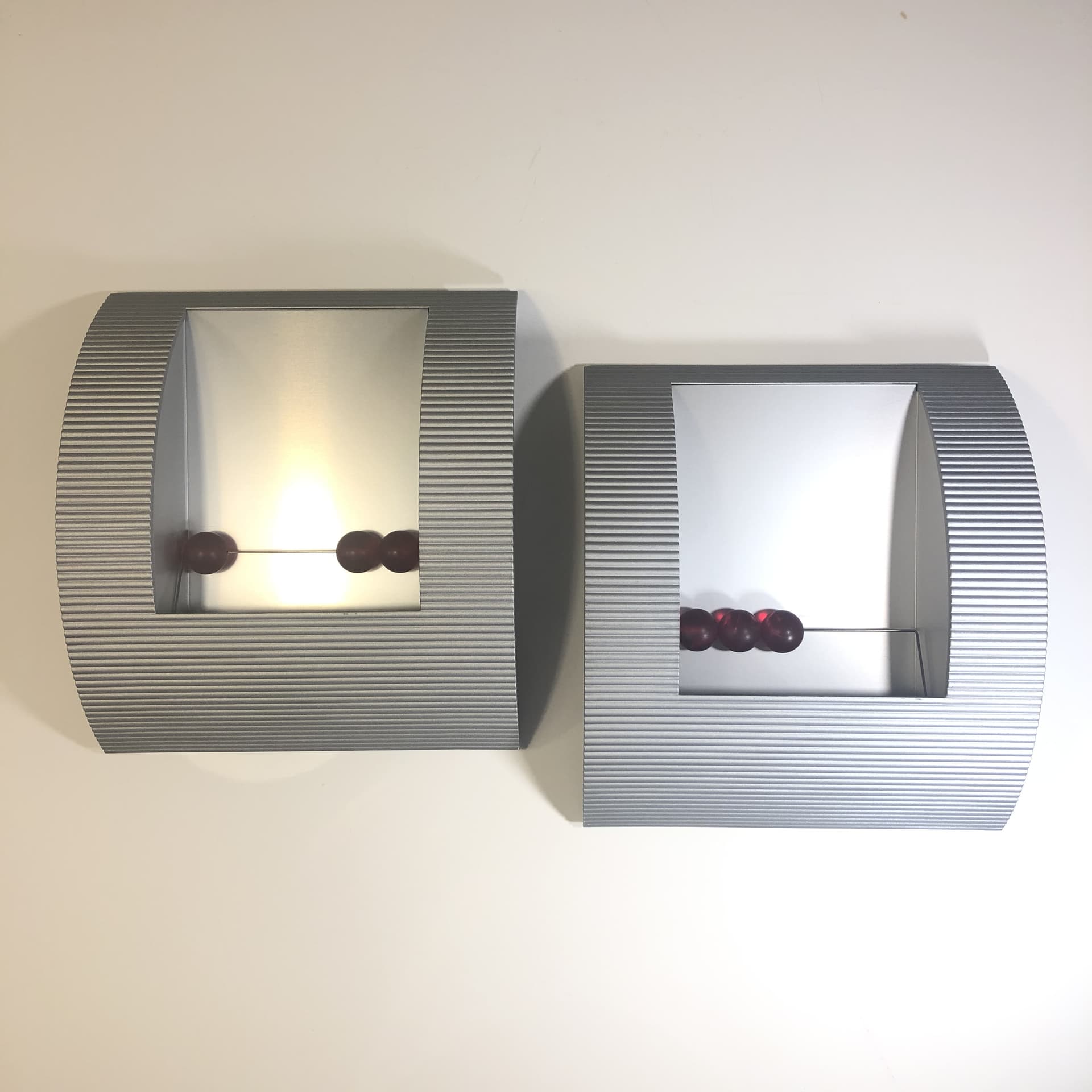 Para kinkietów, srebrny, aluminium, proj. J. Medebach, Belux, Szwajcaria, lata 90. - 16848