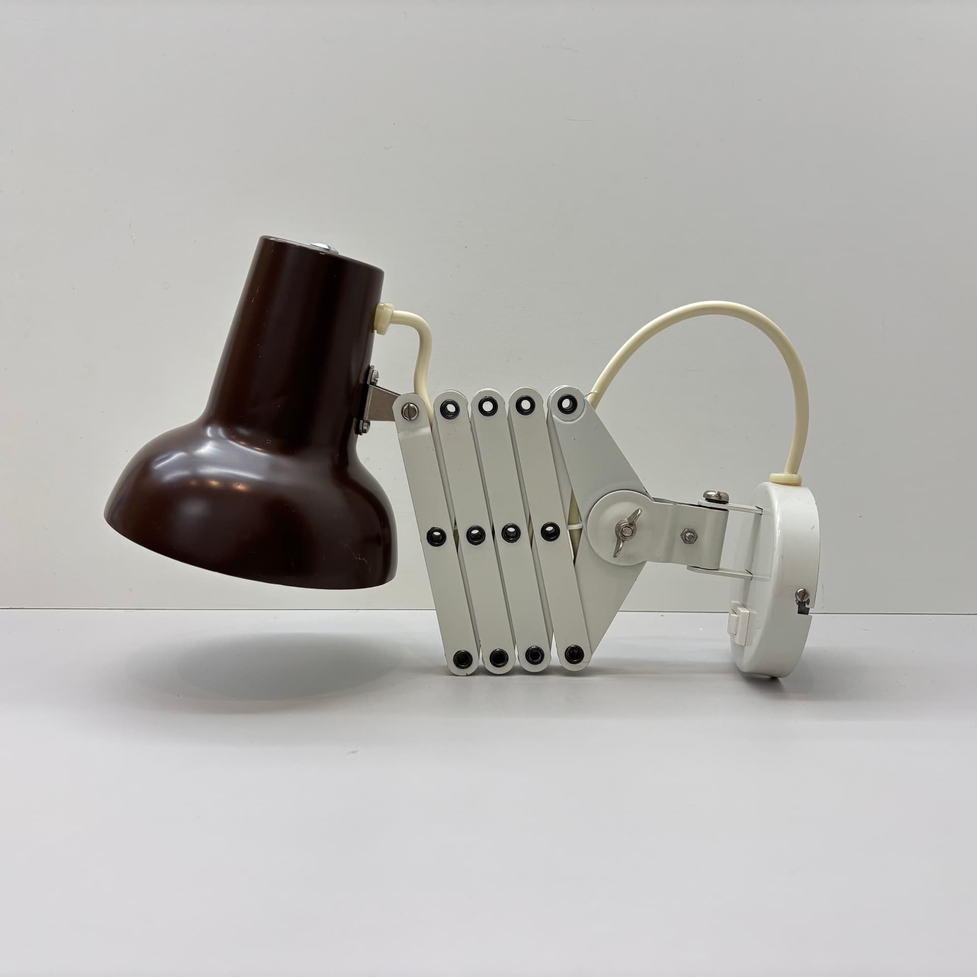 Kinkiet nożycowy, brązowy, aluminium, stal, Niemcy, lata 80. - 229218