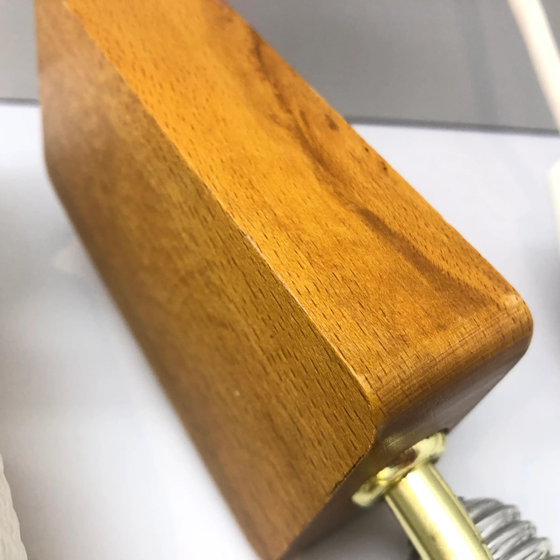 Kinkiet, szkło białe, buk, stal złocona, AKA Electric, Niemcy, lata 70. - 16821