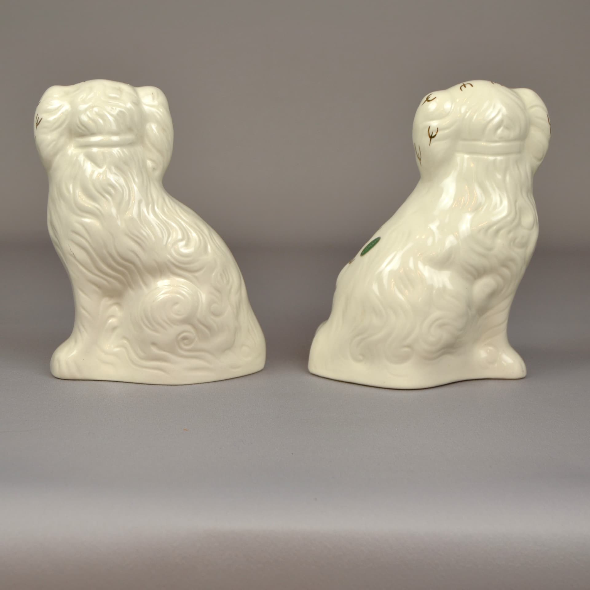 Para figurek King Charles Spaniel, ivory white, porcelana, Beswick, lata 60. - 1672