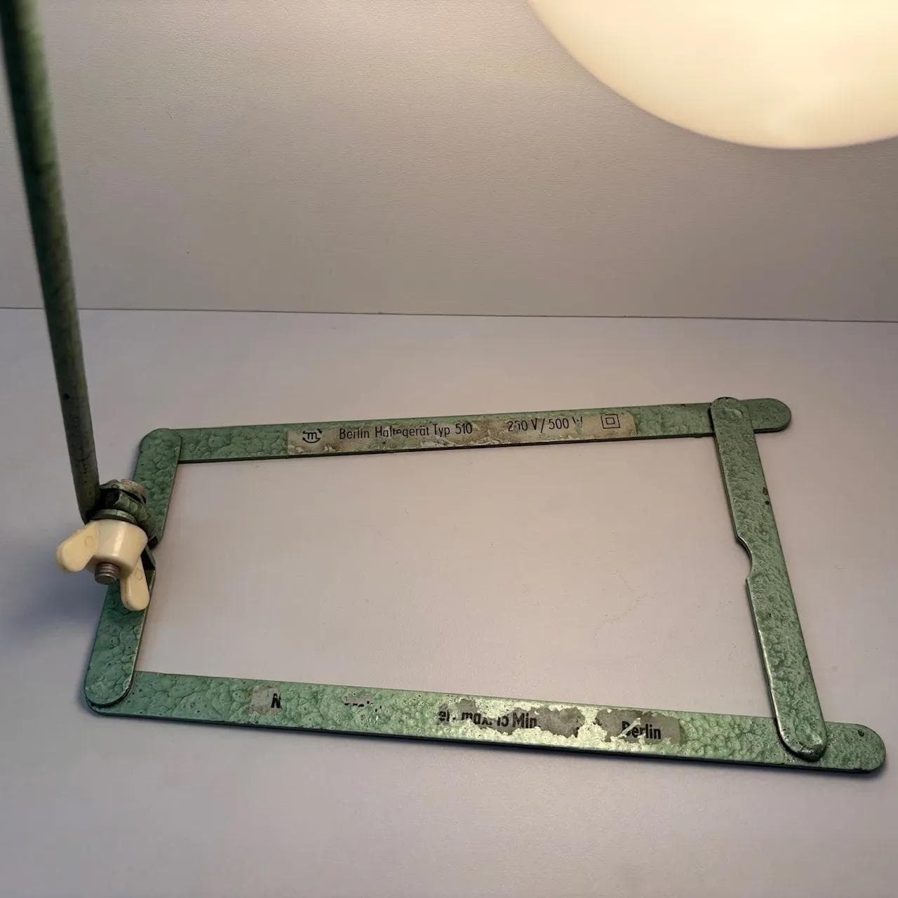 Desk Lamp Berlin Haltegerät 510, green metal, black Bakelite, Germany, 1960s - 16811