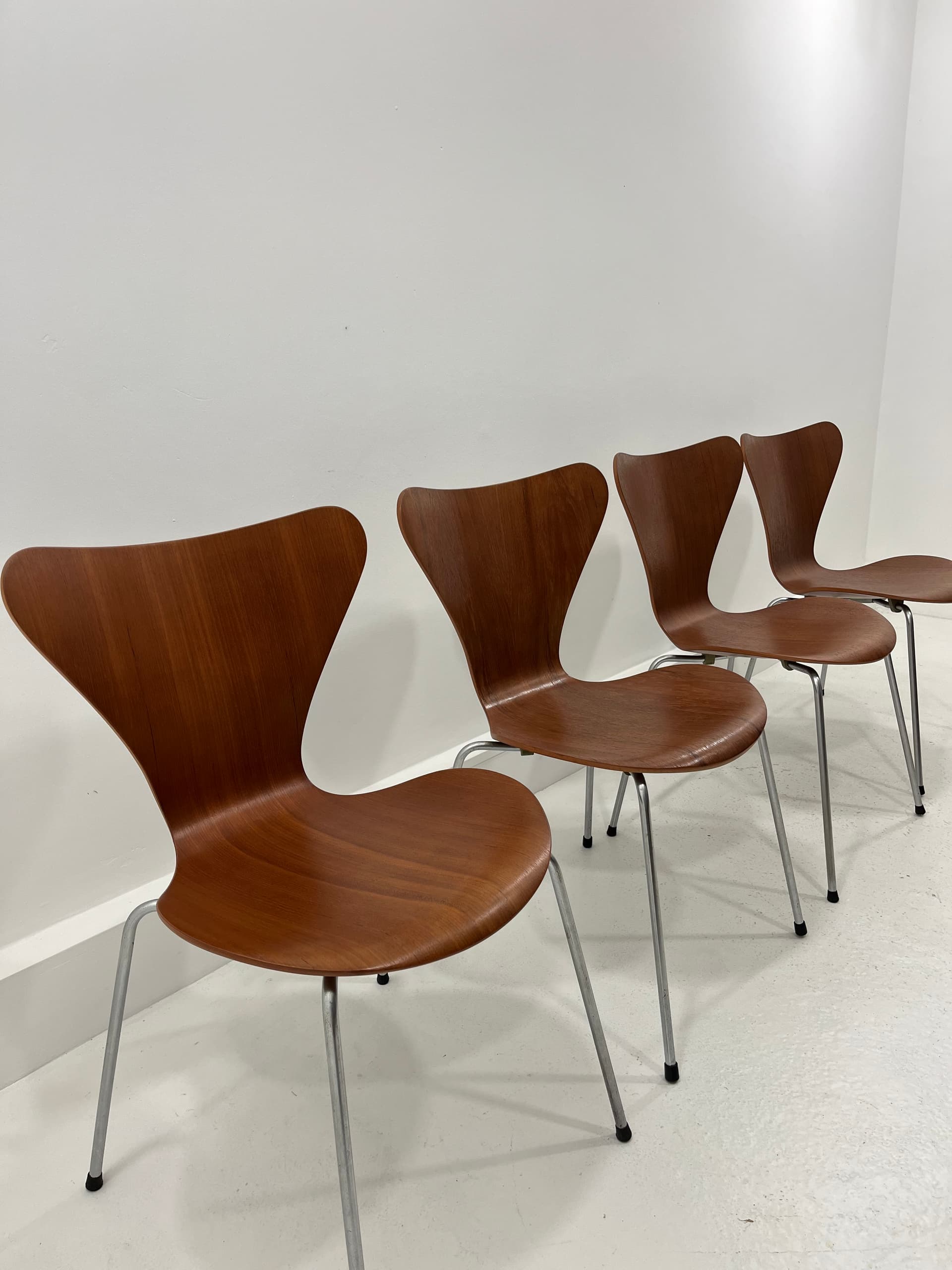Set of four chairs 3107, brown teak veneer, chromed steel, by A. Jacobsen, Denmark, 1960s. - 229791