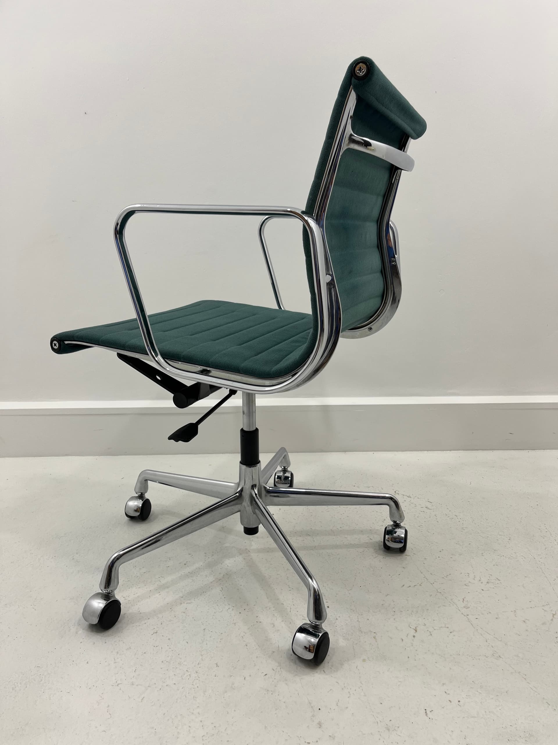 Office chair EA 117, green hopsak, chrome, by C. Eames, Vitra, Germany, 1990s. - 229803