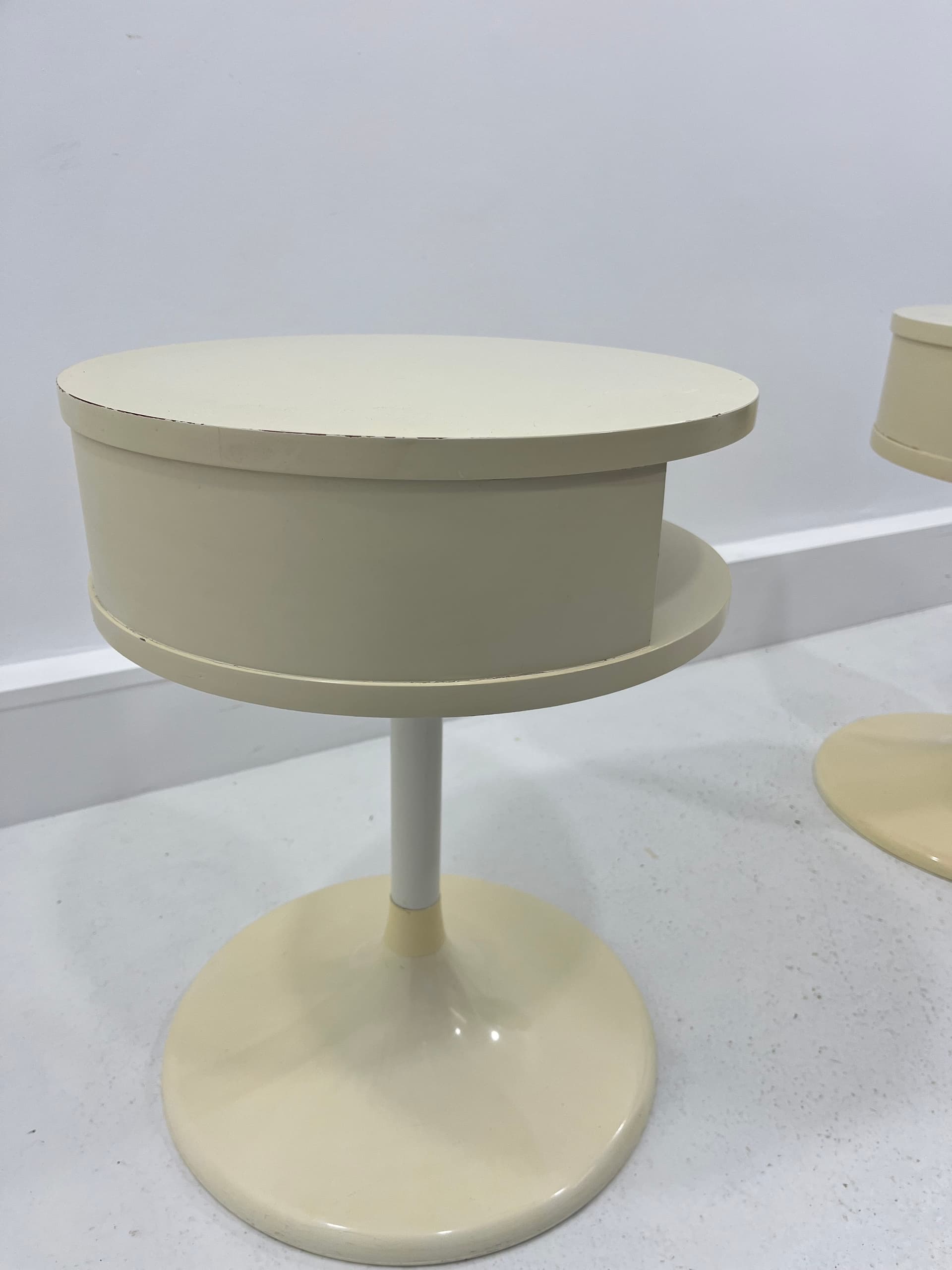 Para stolików Tulipan Space Age, beżowy, plastik, Lusch Erzeugnis, Niemcy, lata 70. - 229814