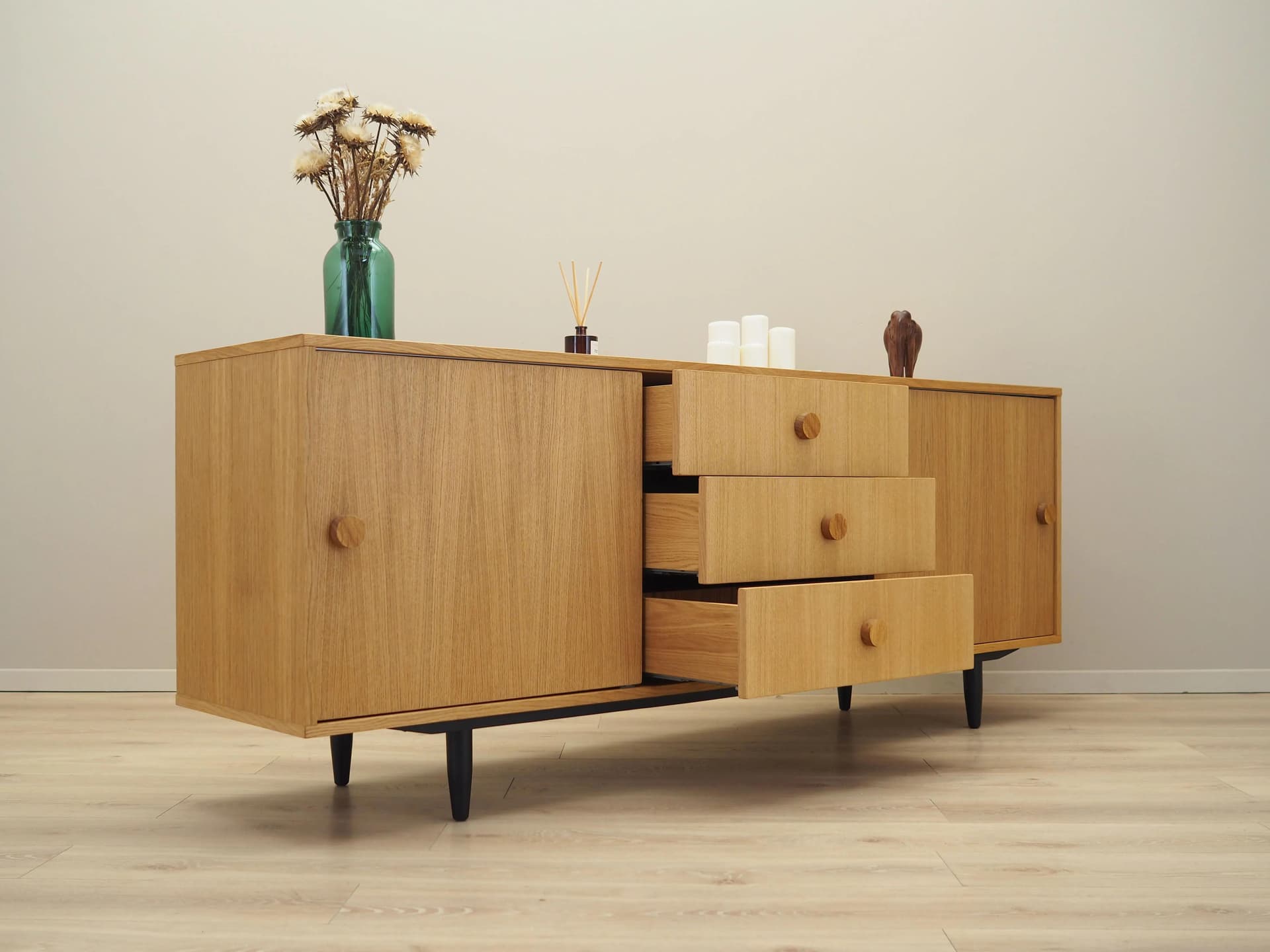 Sideboard skandynawski, dąb żółty, Dania, lata 90. - 17570