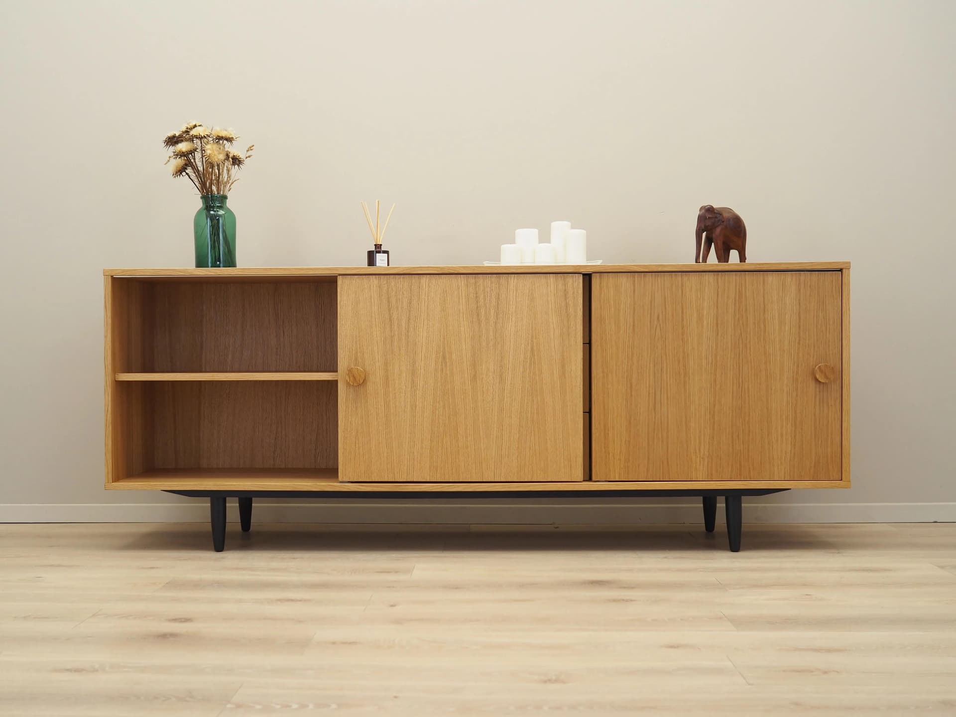 Sideboard skandynawski, dąb żółty, Dania, lata 90. - 17567