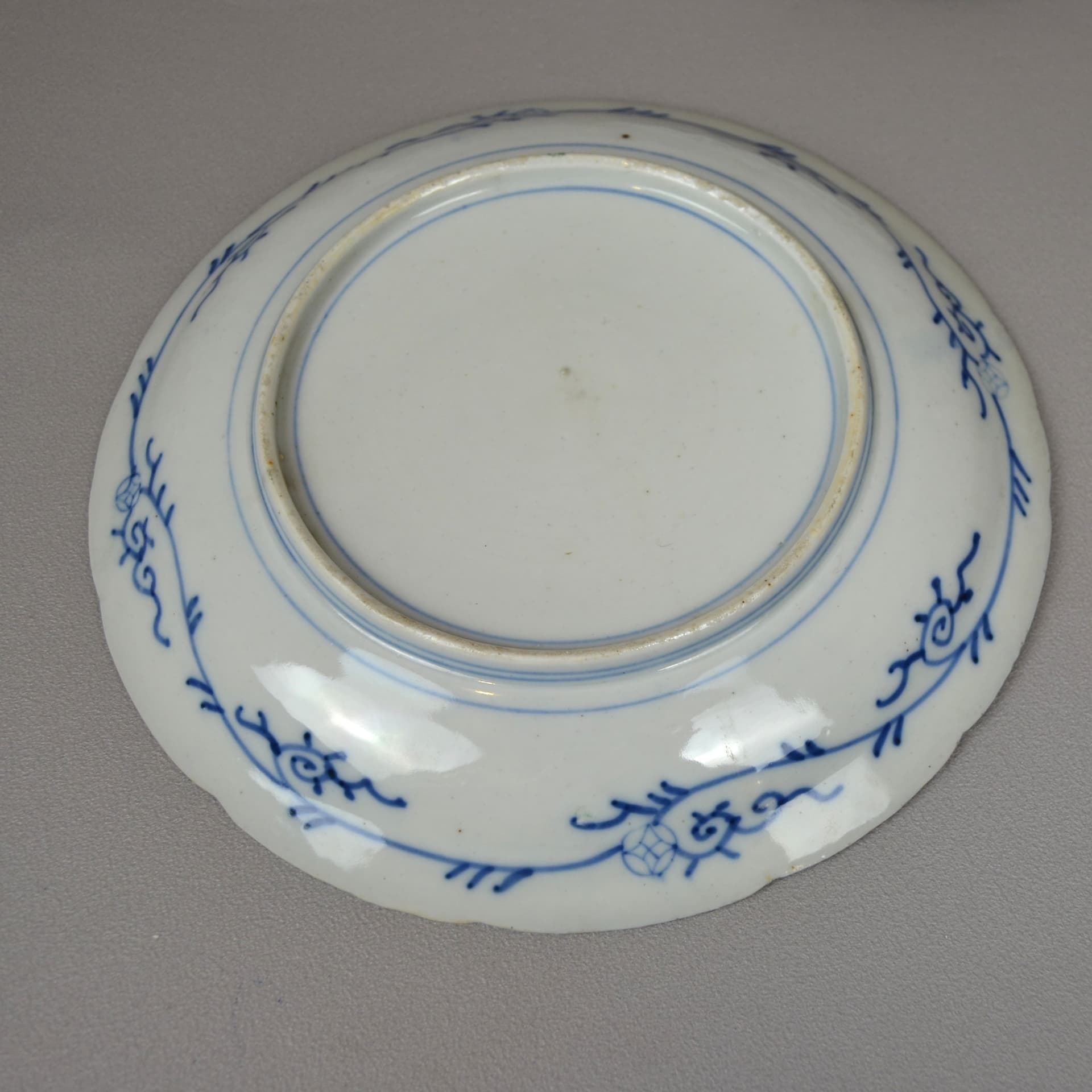 Set of Imari plates, multicolor porcelain, Japan, 19th c. - 1686