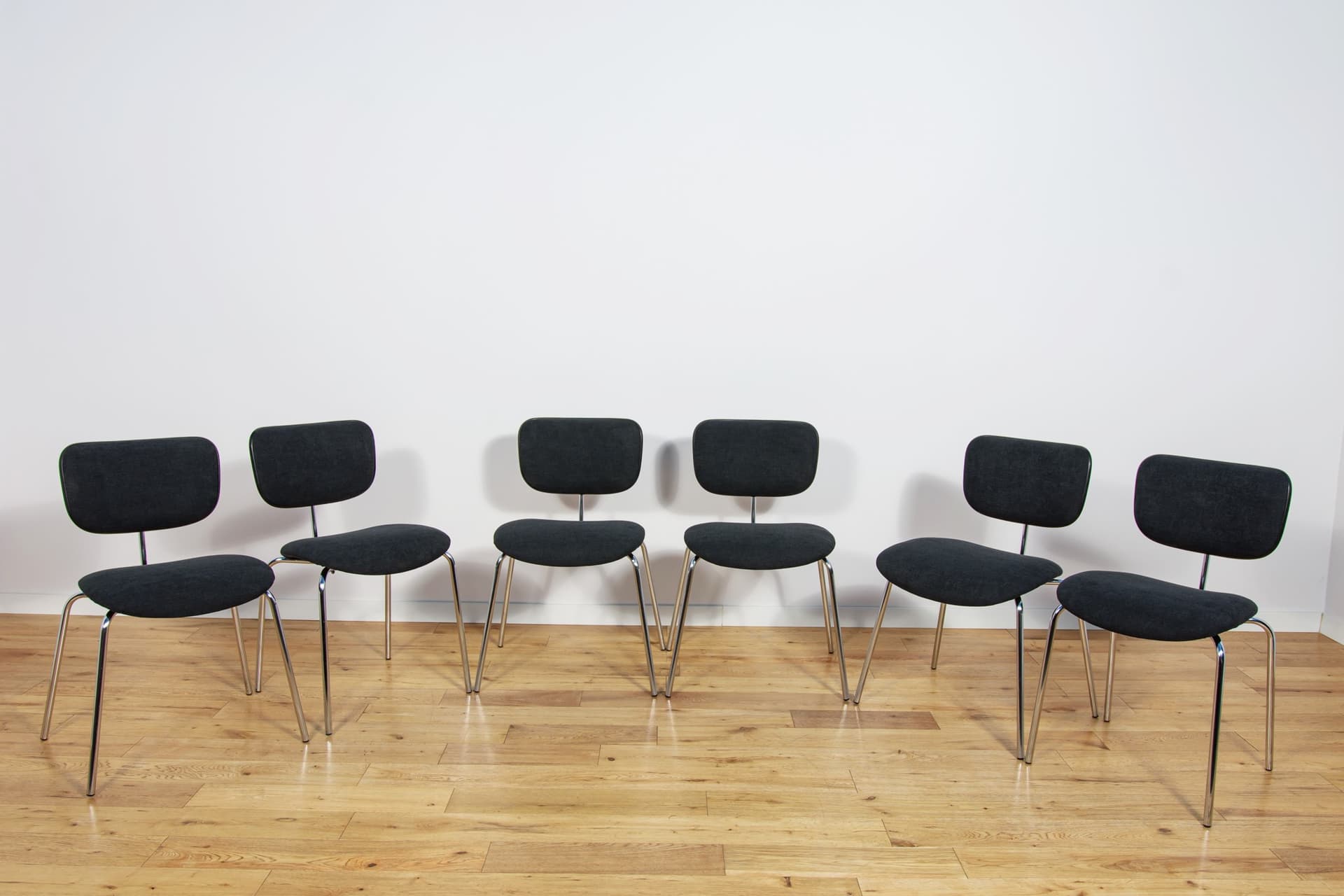 Set of Six Chairs SE 68, black synthetic fabric, chrome, by E. Eiermann, Wilde+Spieth, Germany, 1960s. - 230571