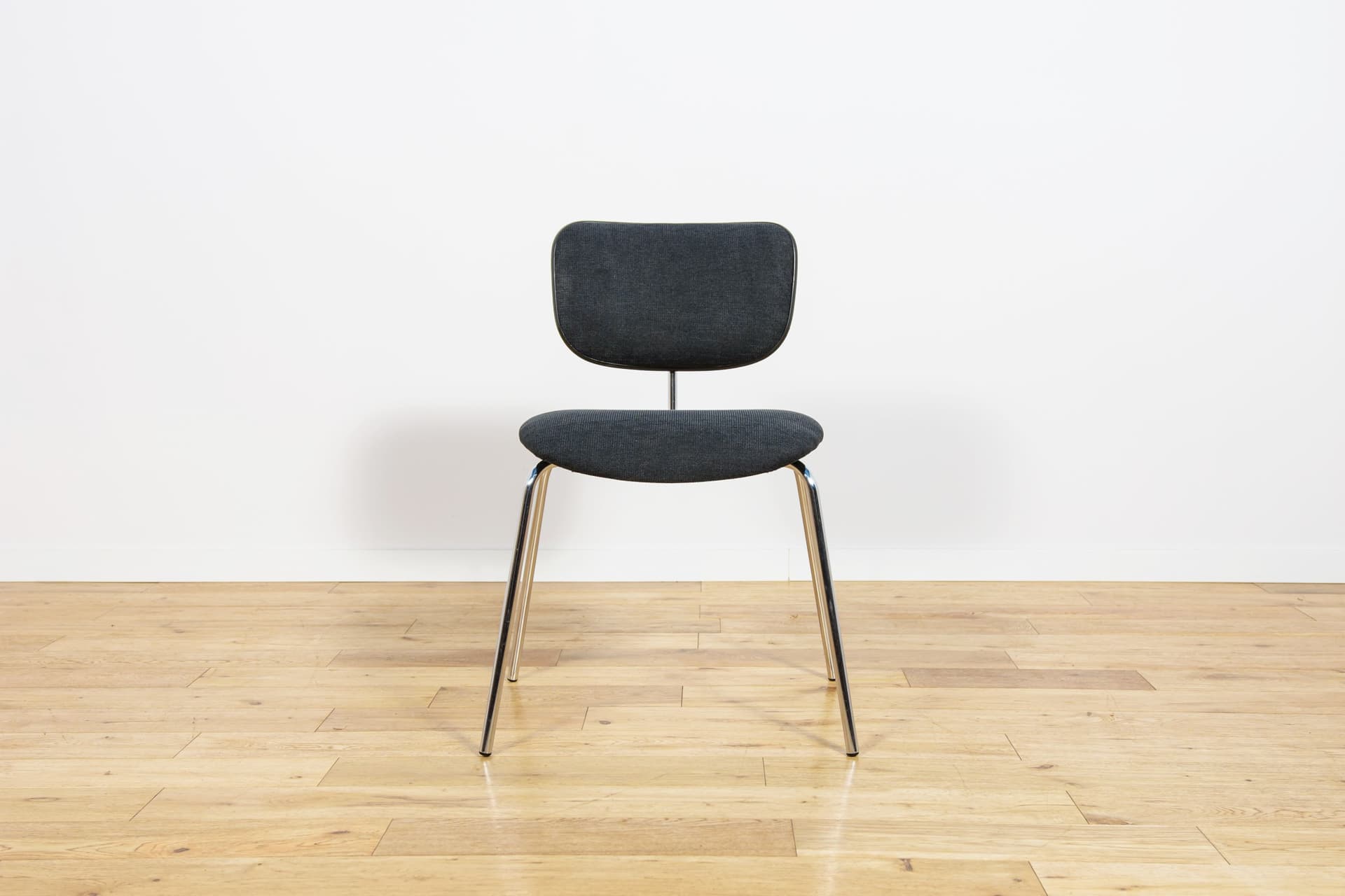 Set of Six Chairs SE 68, black synthetic fabric, chrome, by E. Eiermann, Wilde+Spieth, Germany, 1960s. - 230577