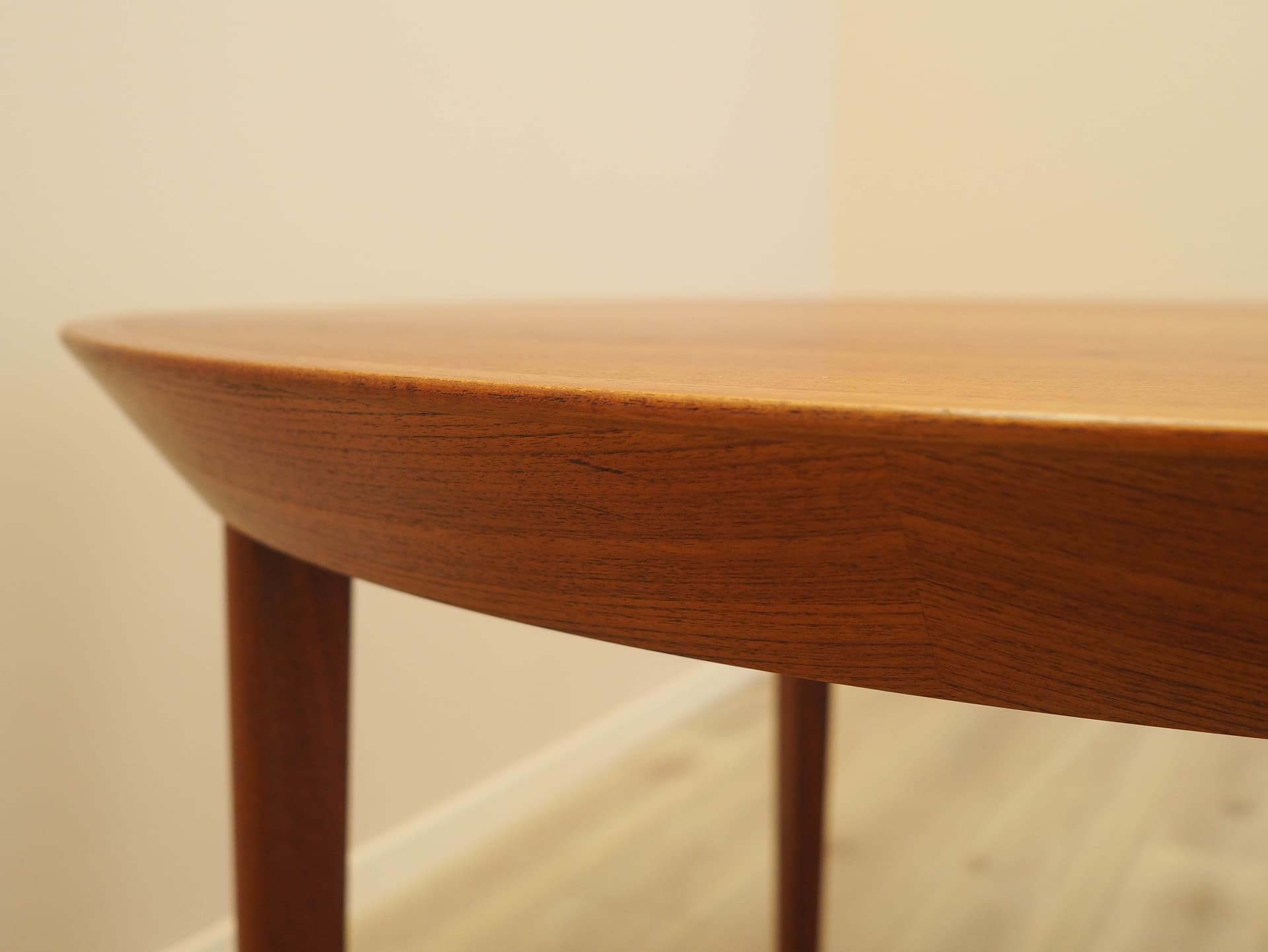 Round table, brown teak, by O. Hald, Denmark, 1960s. - 230637