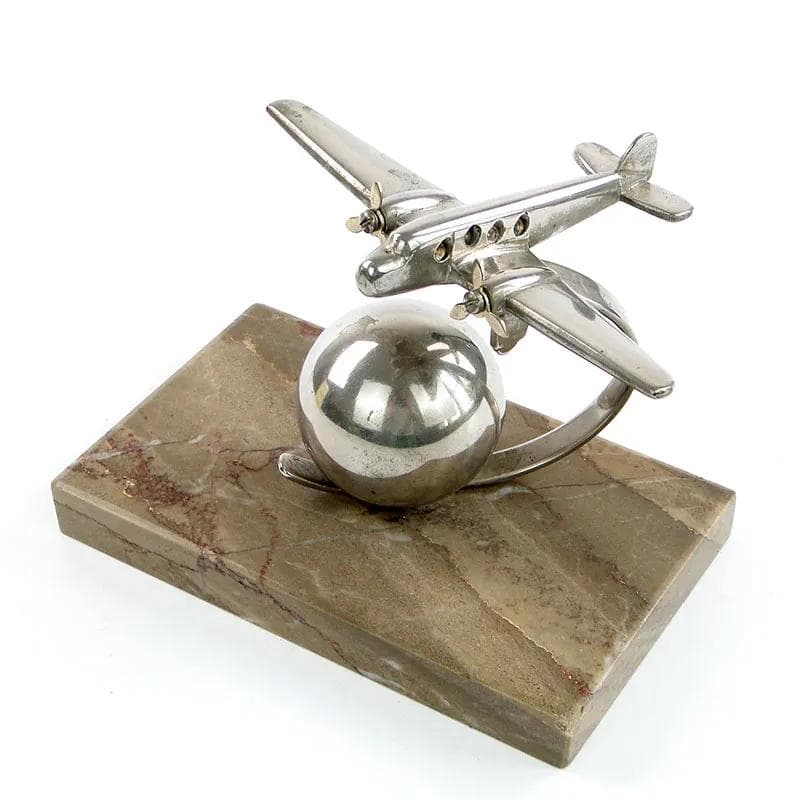 Figura gabinetowa Art Deco, srebrny metal, marmur, lata 20. - 17182