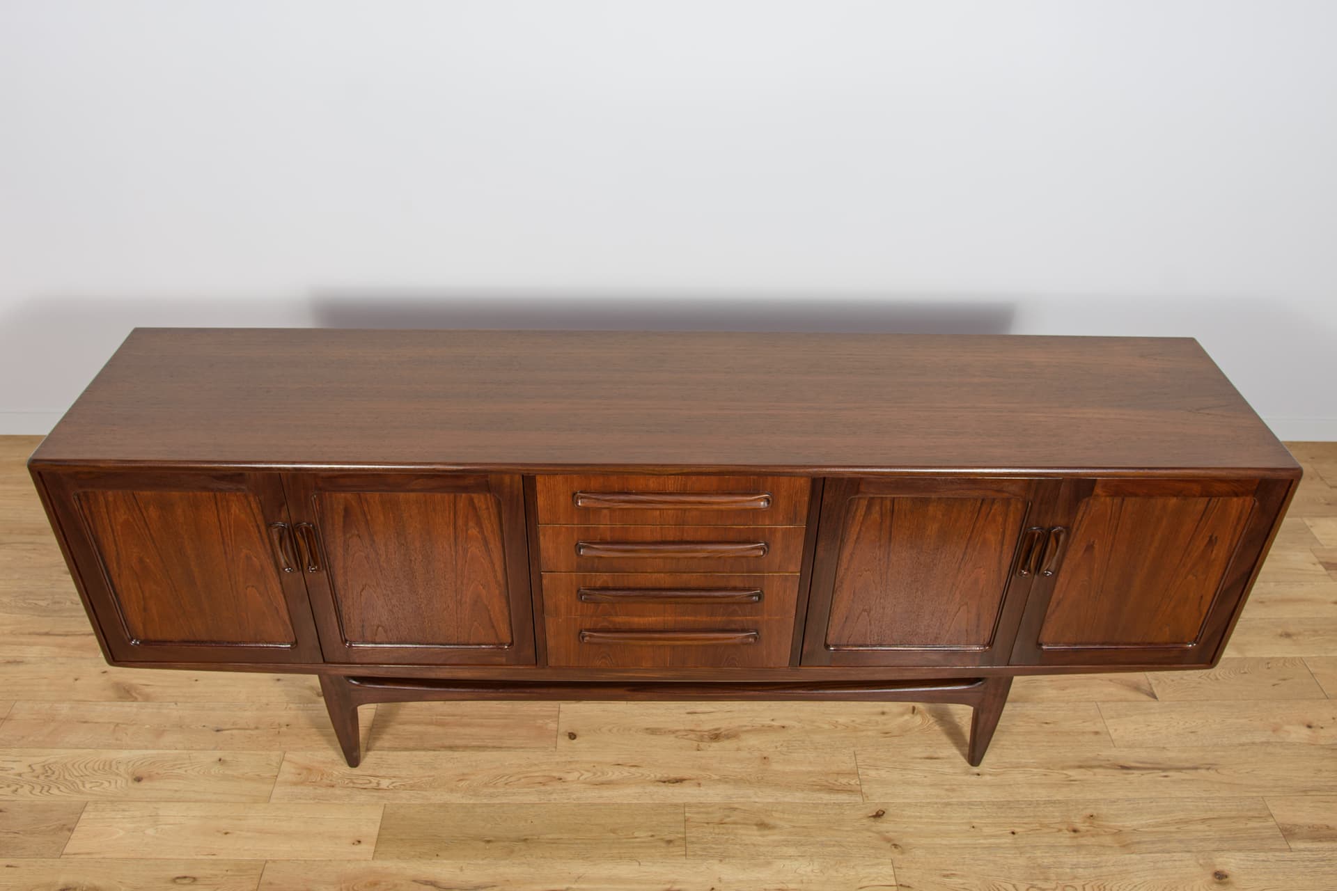 Sideboard, brown teak, by V. Wilkins, United Kingdom, 1960s. - 230699