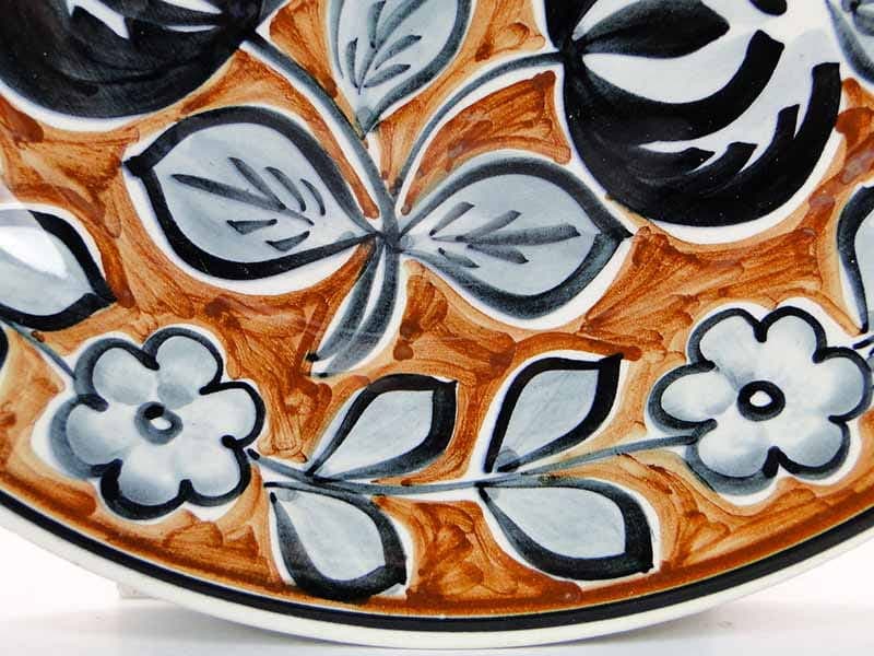 Talerz dekoracyjny, brązowy, fajans szkliwiony, proj. E. Piwek-Białoborska, Włocławek, Polska, lata 60. - 230810