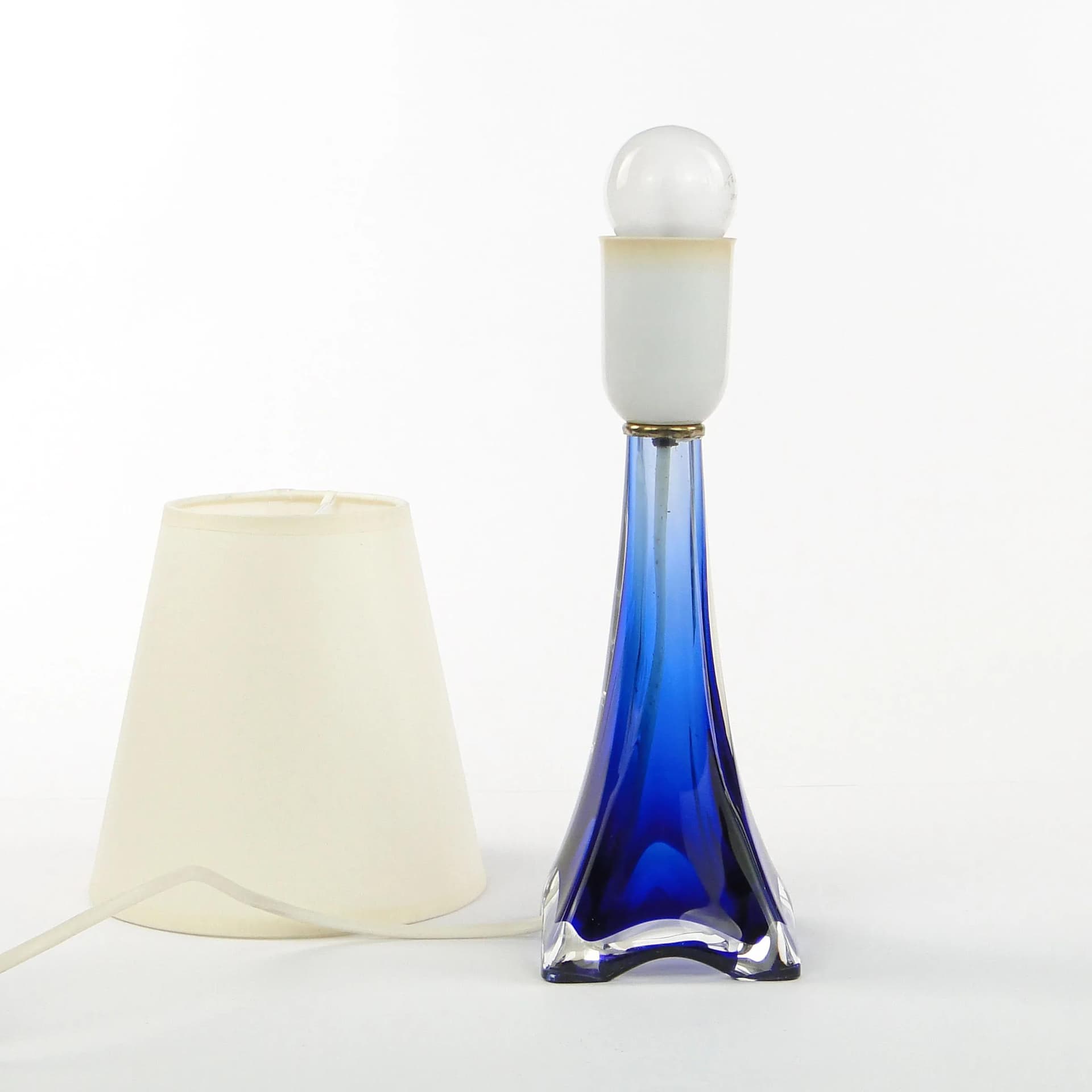 Lampa stołowa Val St Lambert, szkło niebieski, Belgia, lata 60. - 17175