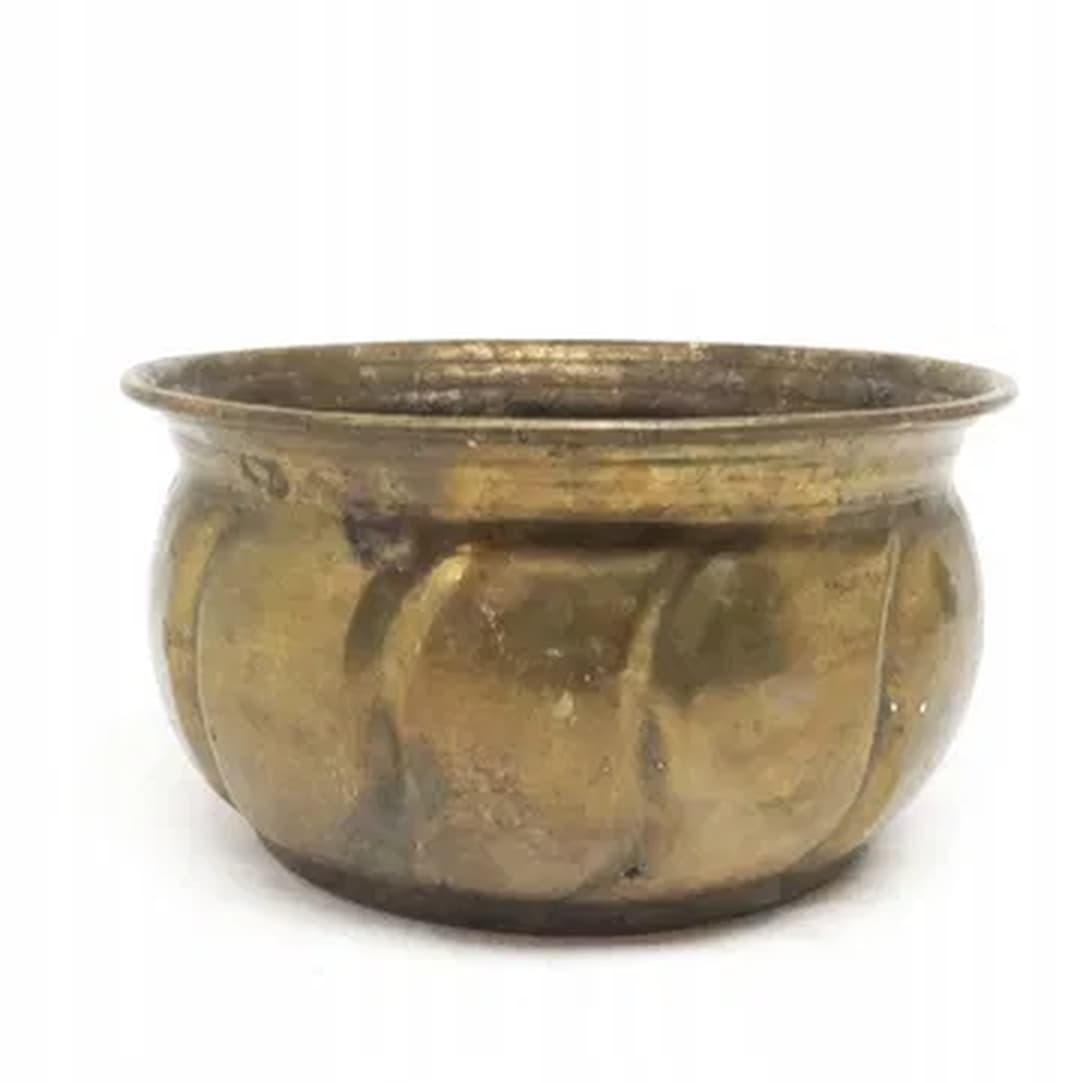 Art Deco planter cover, brass, Poland, 1970s.