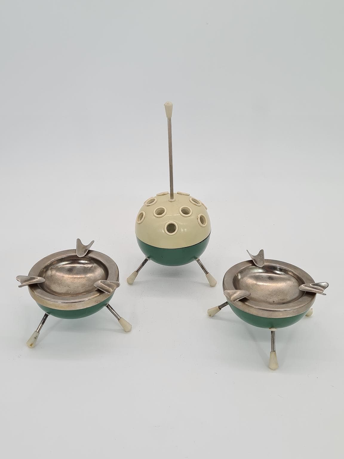 Trzyczęściowy zestaw dla palaczy, zielony, metal, tworzywo, Niemcy/Czechosłowacja, lata 50. - 231436