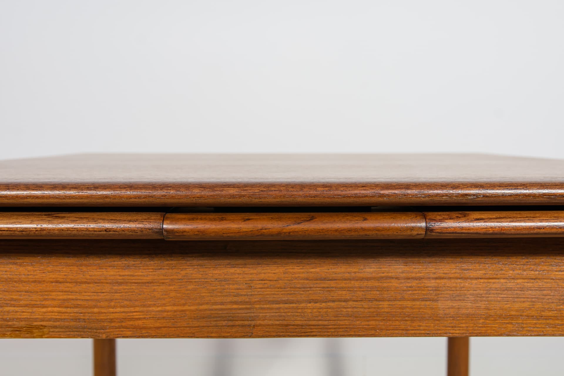 Stół rozkładany, teak brązowy, Dania, lata 60. - 231901