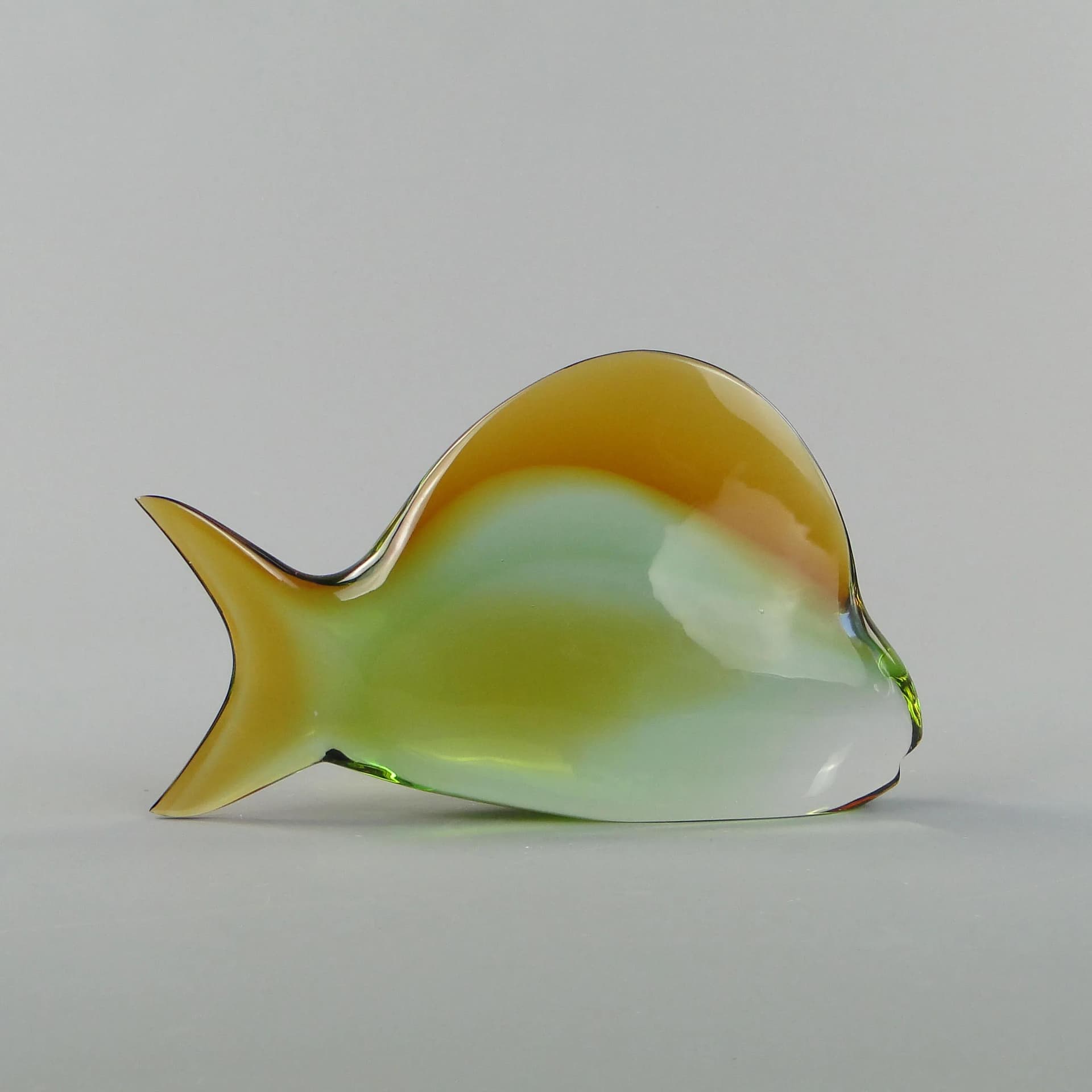 Rzeźba ryba, szkło kryształowe multikolor, proj. J. Rozinek, S. Honzik, Czechosłowacja, lata 60. - 17122