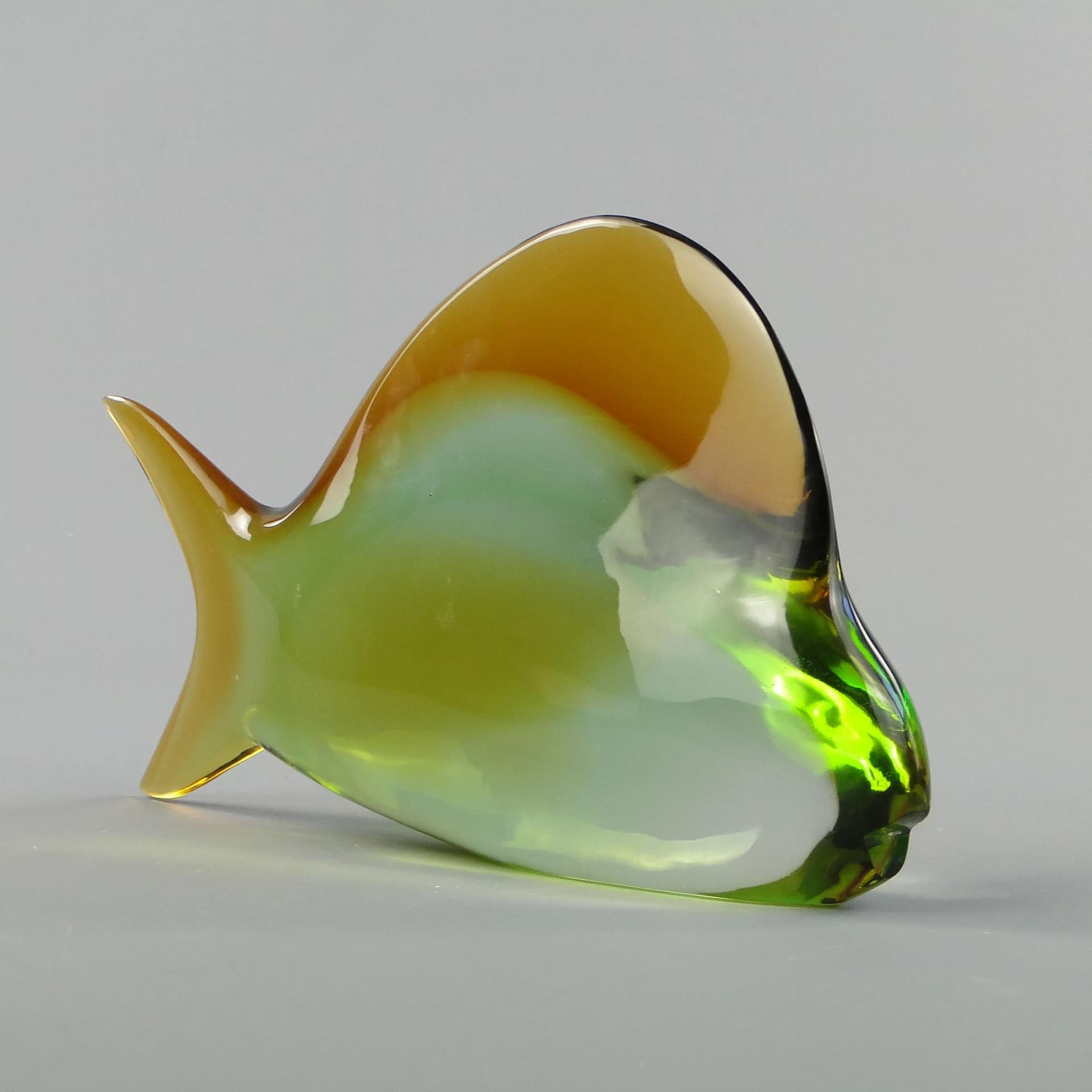 Rzeźba ryba, szkło kryształowe multikolor, proj. J. Rozinek, S. Honzik, Czechosłowacja, lata 60. - 17121