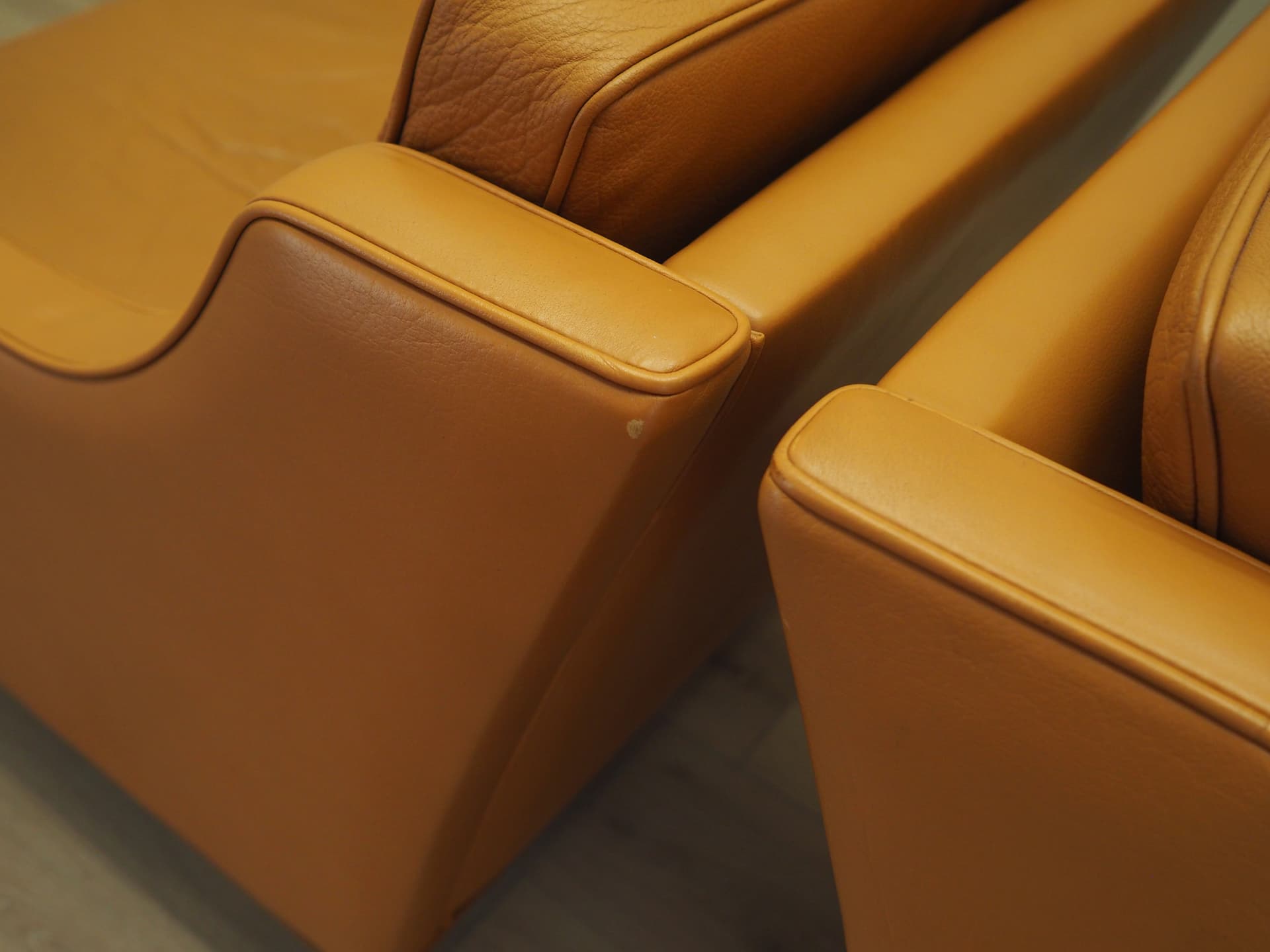 Komplet foteli wypoczynkowych, skóra naturalna żółta, buk, Dania, lata 70. - 77515