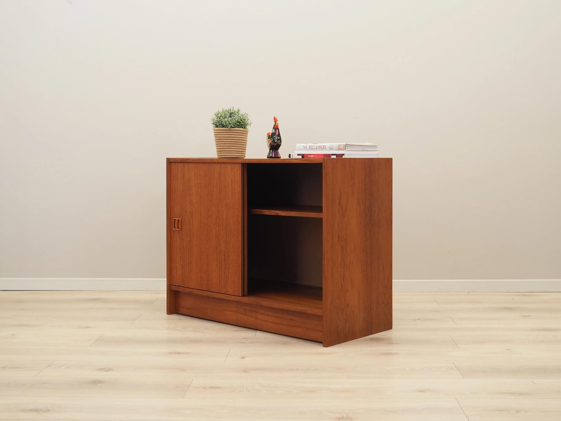 Szafka, mid-century modern, pomarańczowy, teak, Dania, lata 60. - 17448