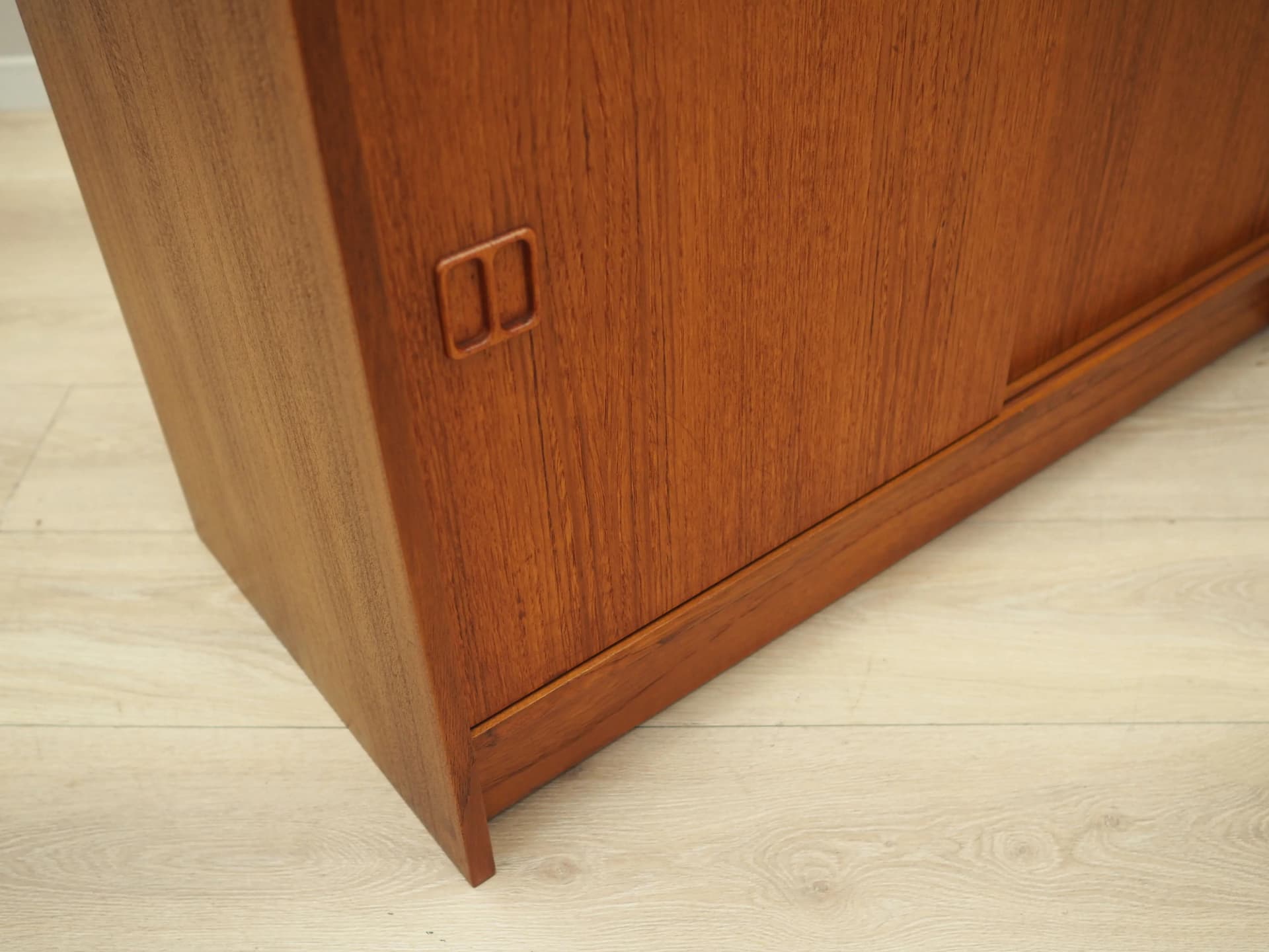 Szafka, mid-century modern, pomarańczowy, teak, Dania, lata 60. - 17453