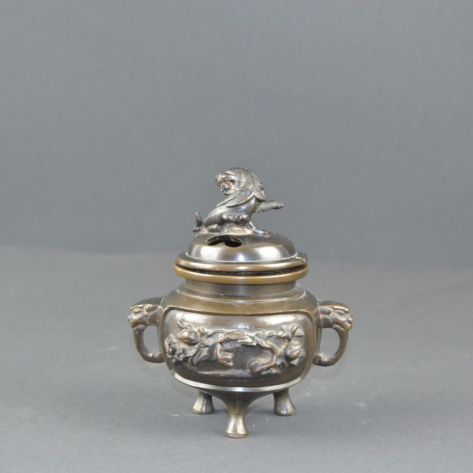 Kadzielnica orientalna, brąz ciemny, Chiny, lata 20. - 79366