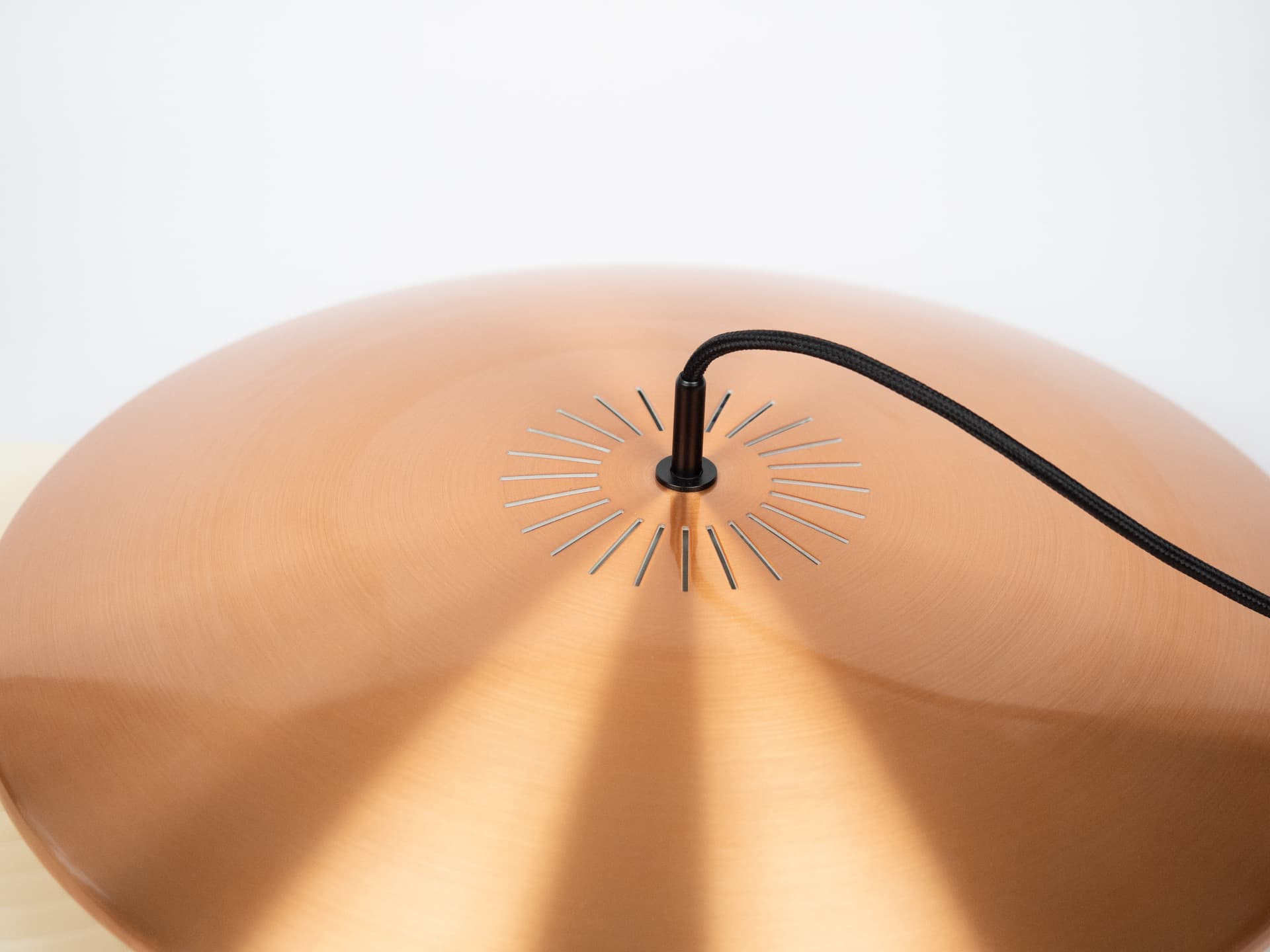 Lampa wisząca Diskos, biały, metal, proj. J. Hammerborg, Fog & Mørup, Dania, lata 60. - 237233