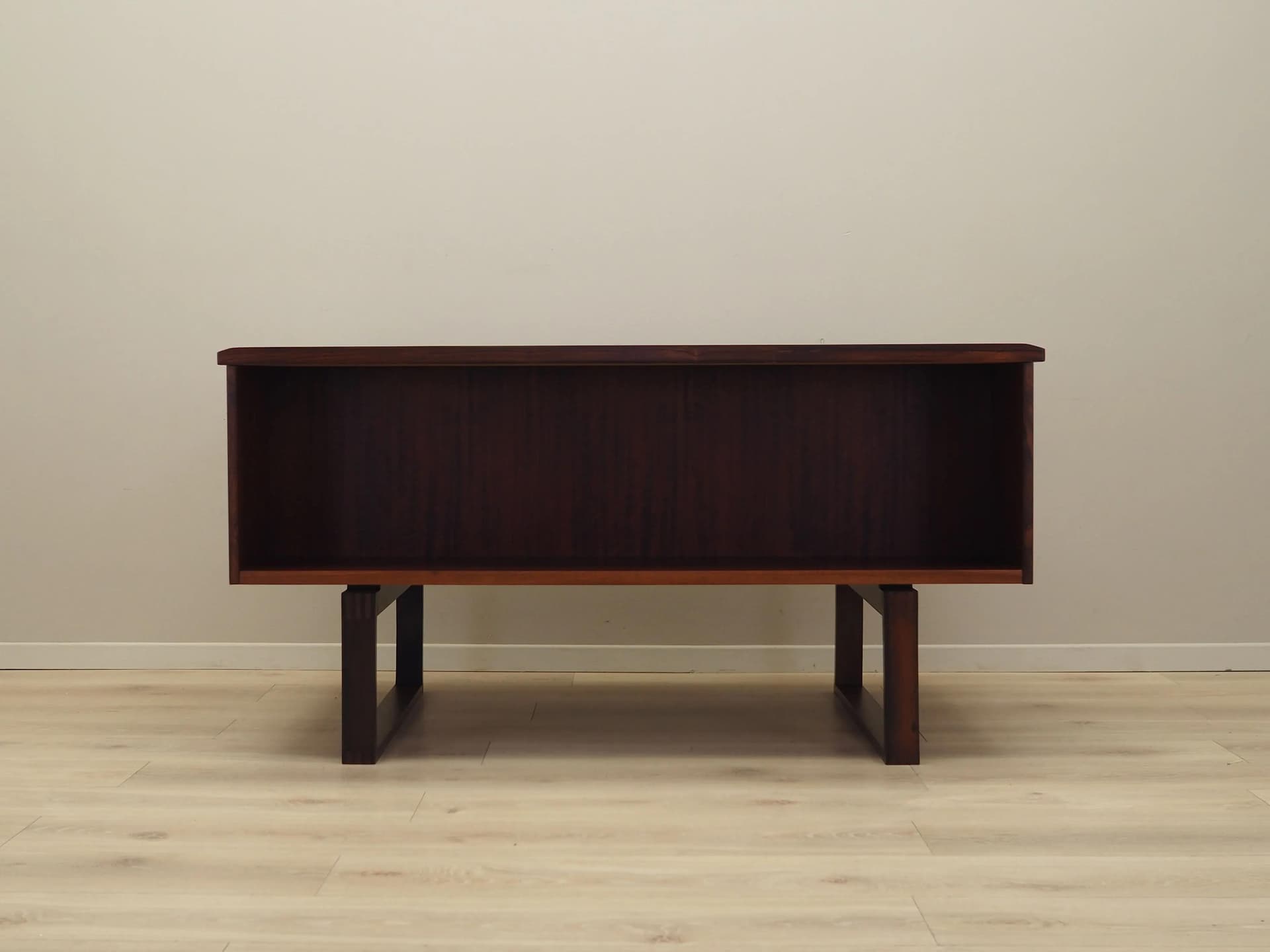 Desk, brown rosewood, by T. Valeur & H. Jensen, Dyrlund, Denmark, 1960s. - 17311