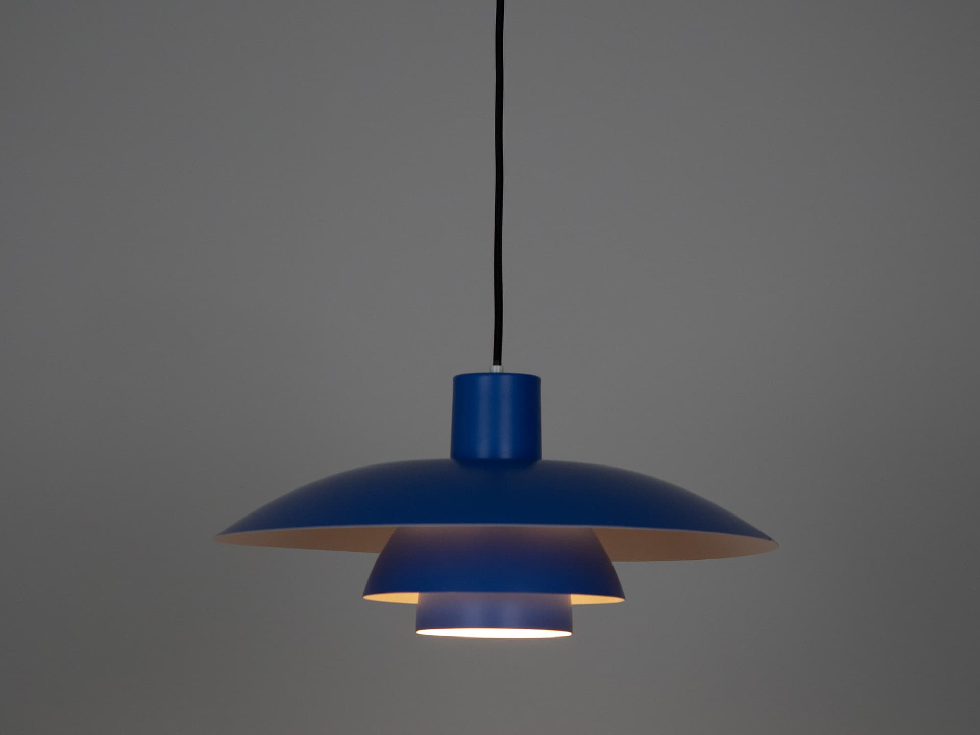 Lampa wisząca PH 4/3, niebieski, metal, proj. P. Henningsen, Louis Poulsen, Dania, lata 70. - 239411