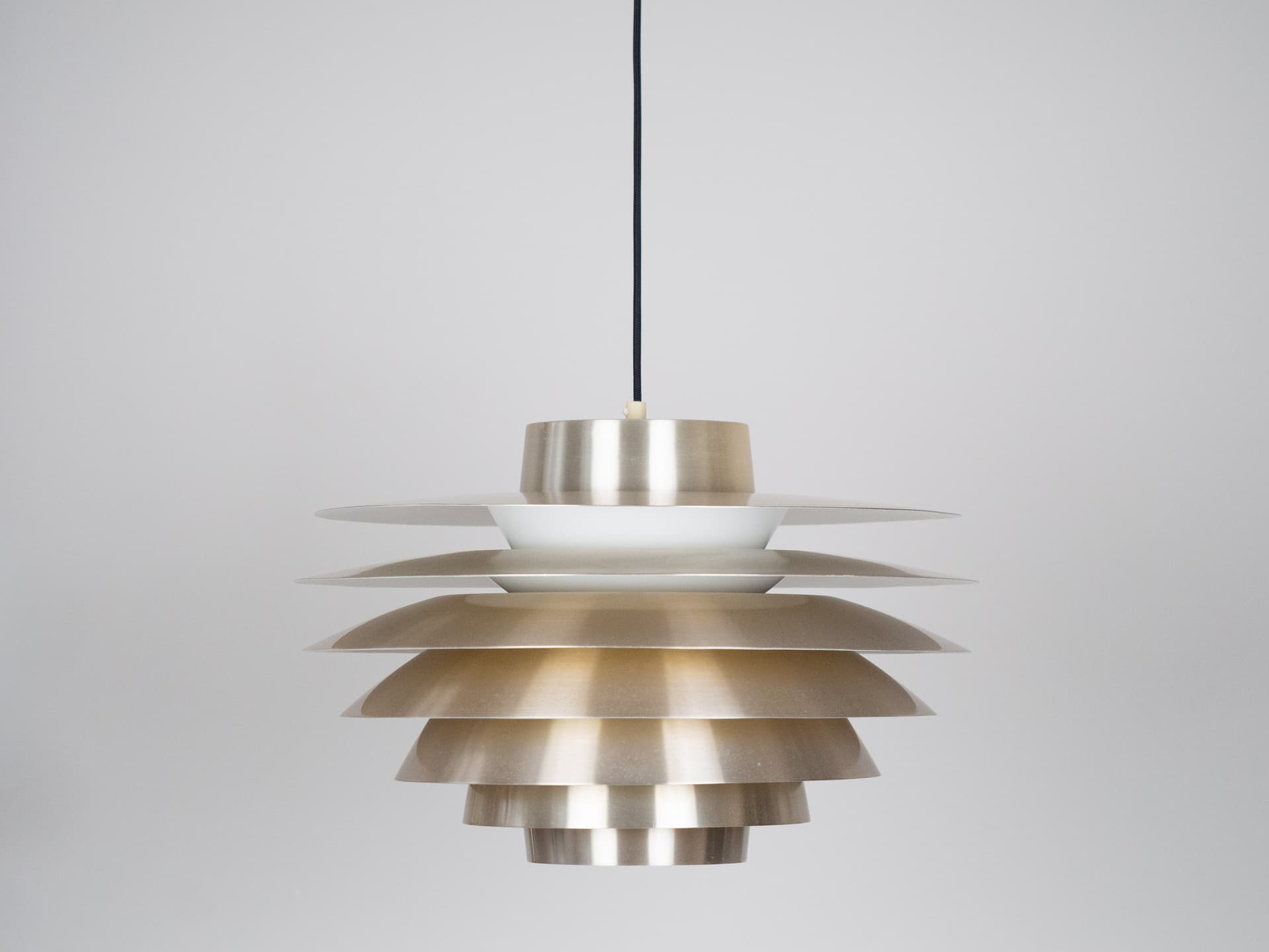 Lampa wisząca Verona, złoty, aluminium, proj. S. Middelboe, Lyfa, Dania, lata 60. - 239887
