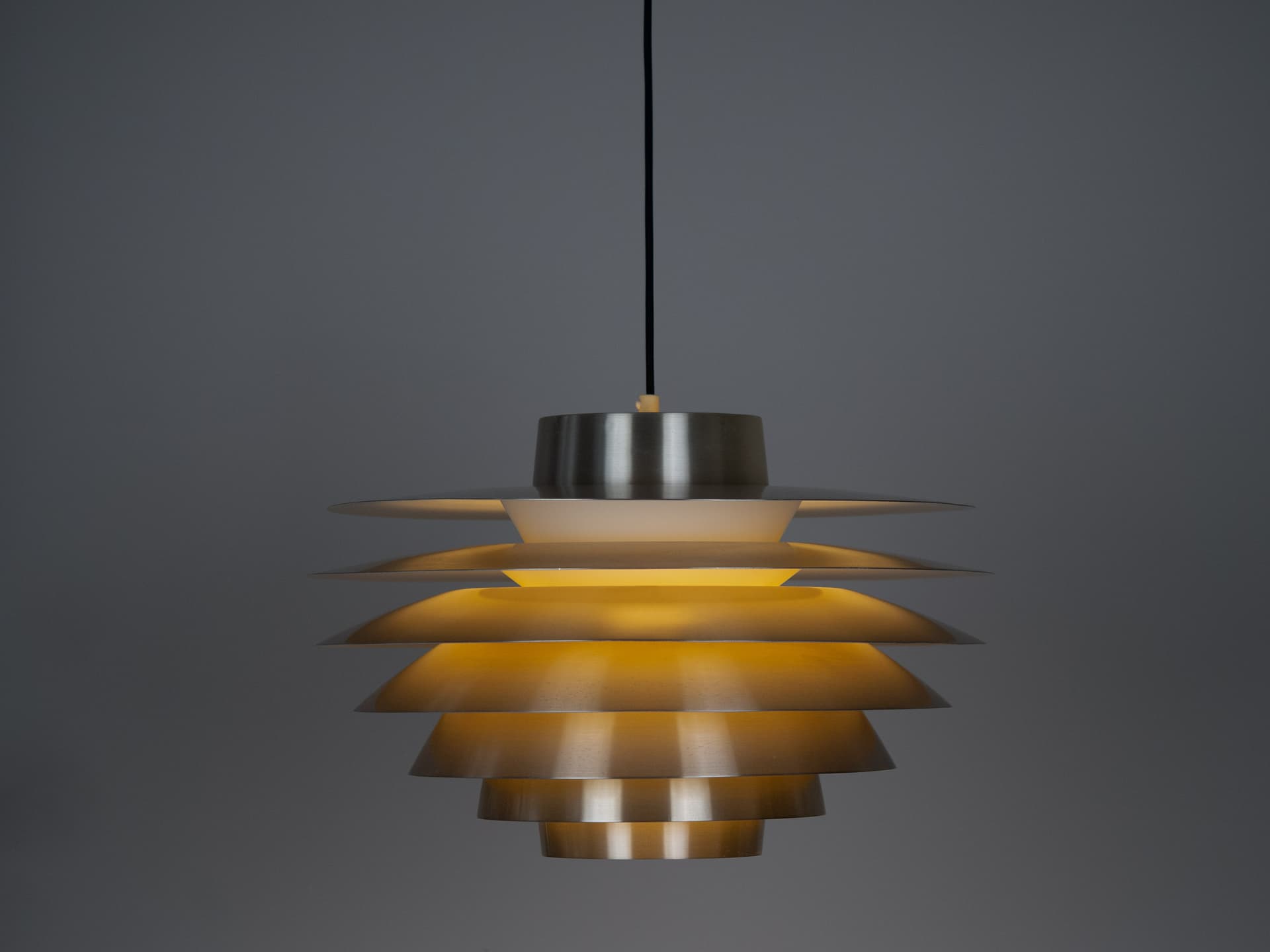 Lampa wisząca Verona, złoty, aluminium, proj. S. Middelboe, Lyfa, Dania, lata 60. - 239888
