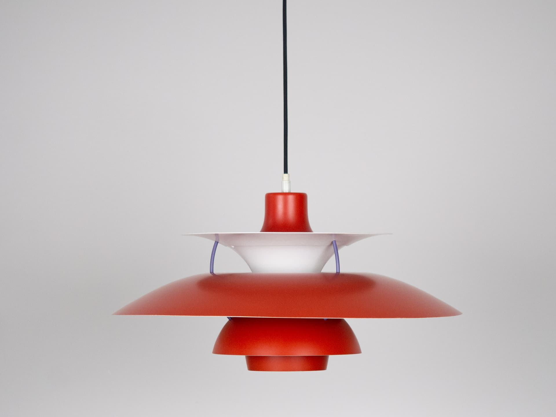 Lampa wisząca PH 5, aluminium czerwony, proj. P. Henningsen, Louis Poulsen, Dania, lata 60. - 239909