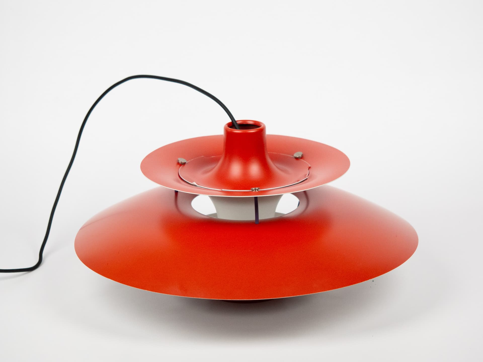 Lampa wisząca PH 5, aluminium czerwony, proj. P. Henningsen, Louis Poulsen, Dania, lata 60. - 239912